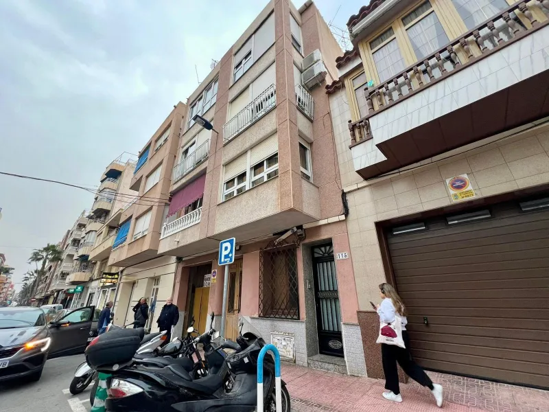 Spacious Apartment for Sale in the Center of Torrevieja