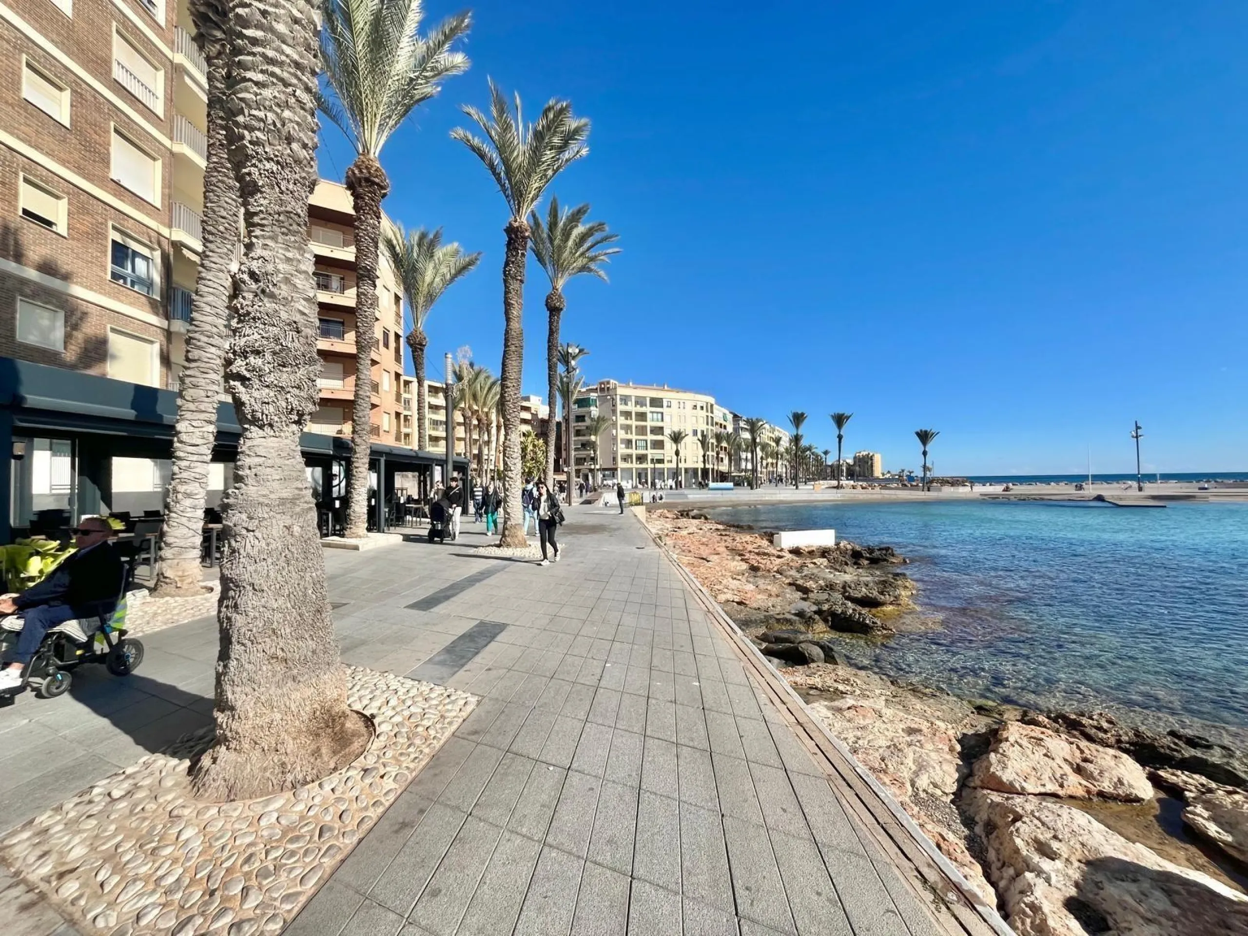 Spacious Apartment for Sale in the Center of Torrevieja