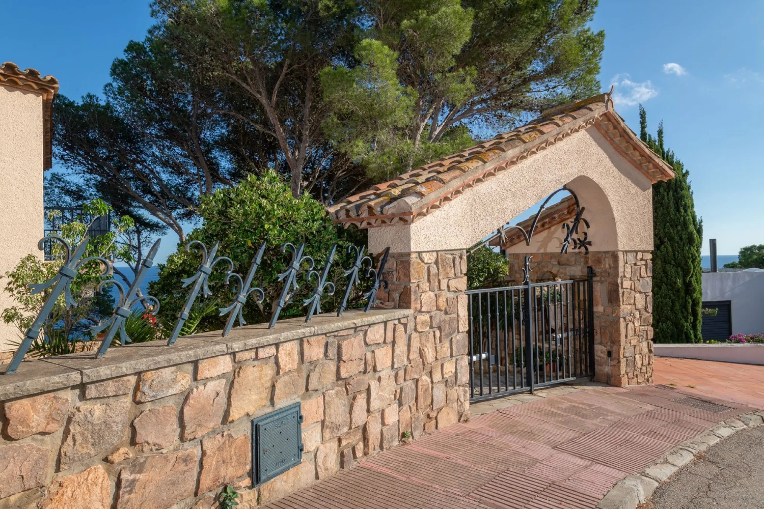 Villa exclusiva en primera línea de mar en Tamariu, Costa Brava