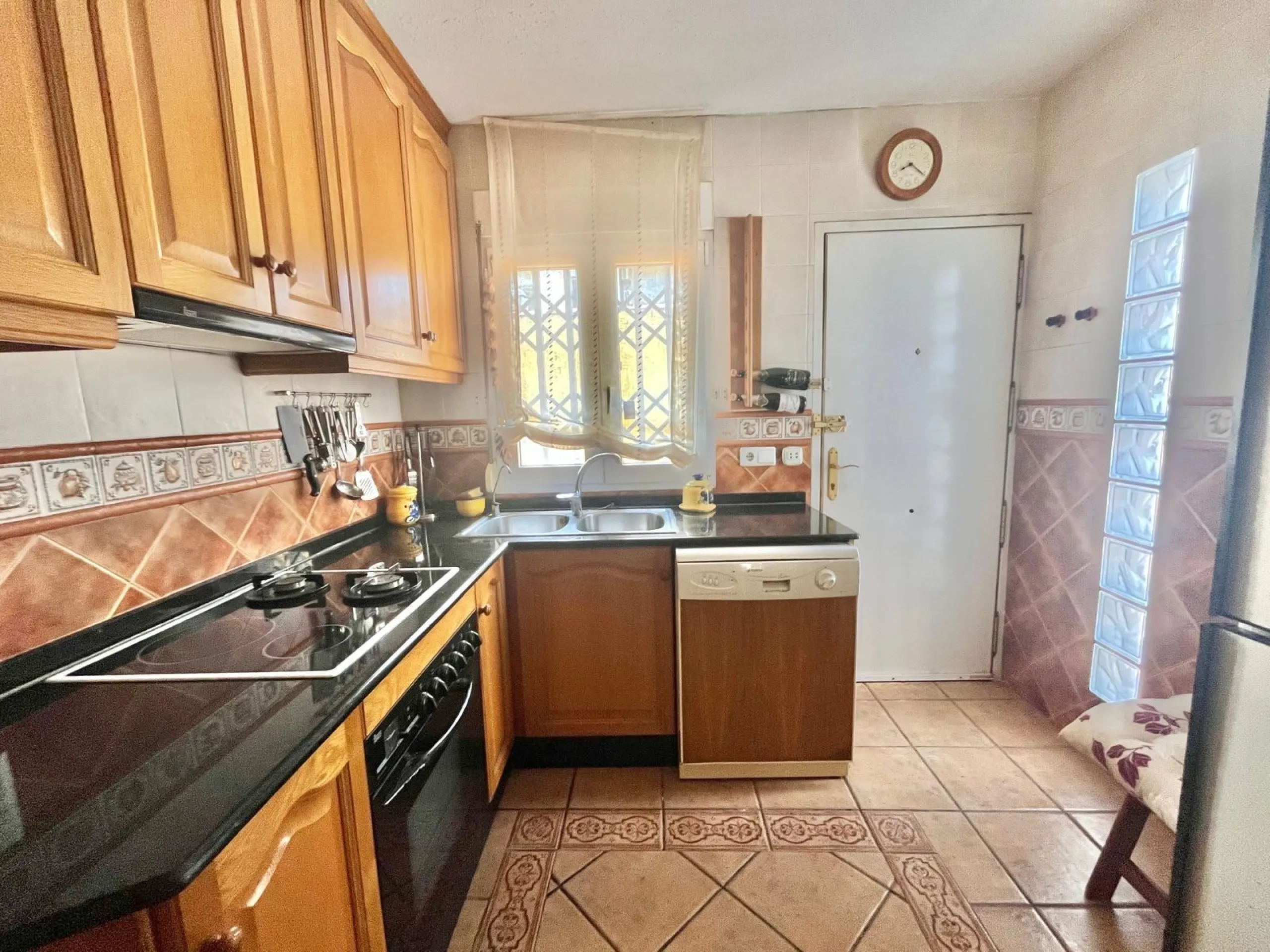 Detached Villa with Large Private Plot in Los Balcones – Torrevieja