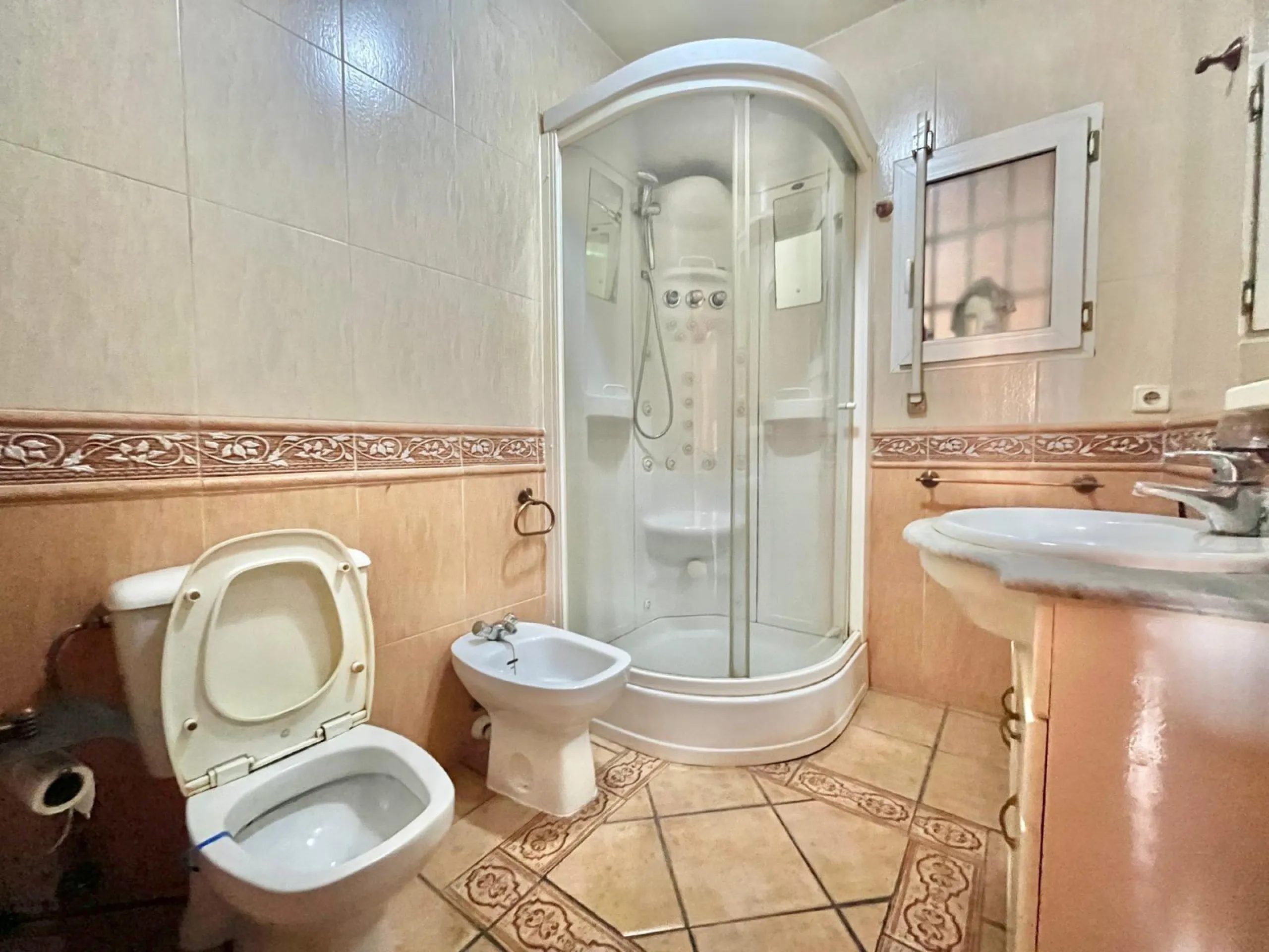 Detached Villa with Large Private Plot in Los Balcones – Torrevieja