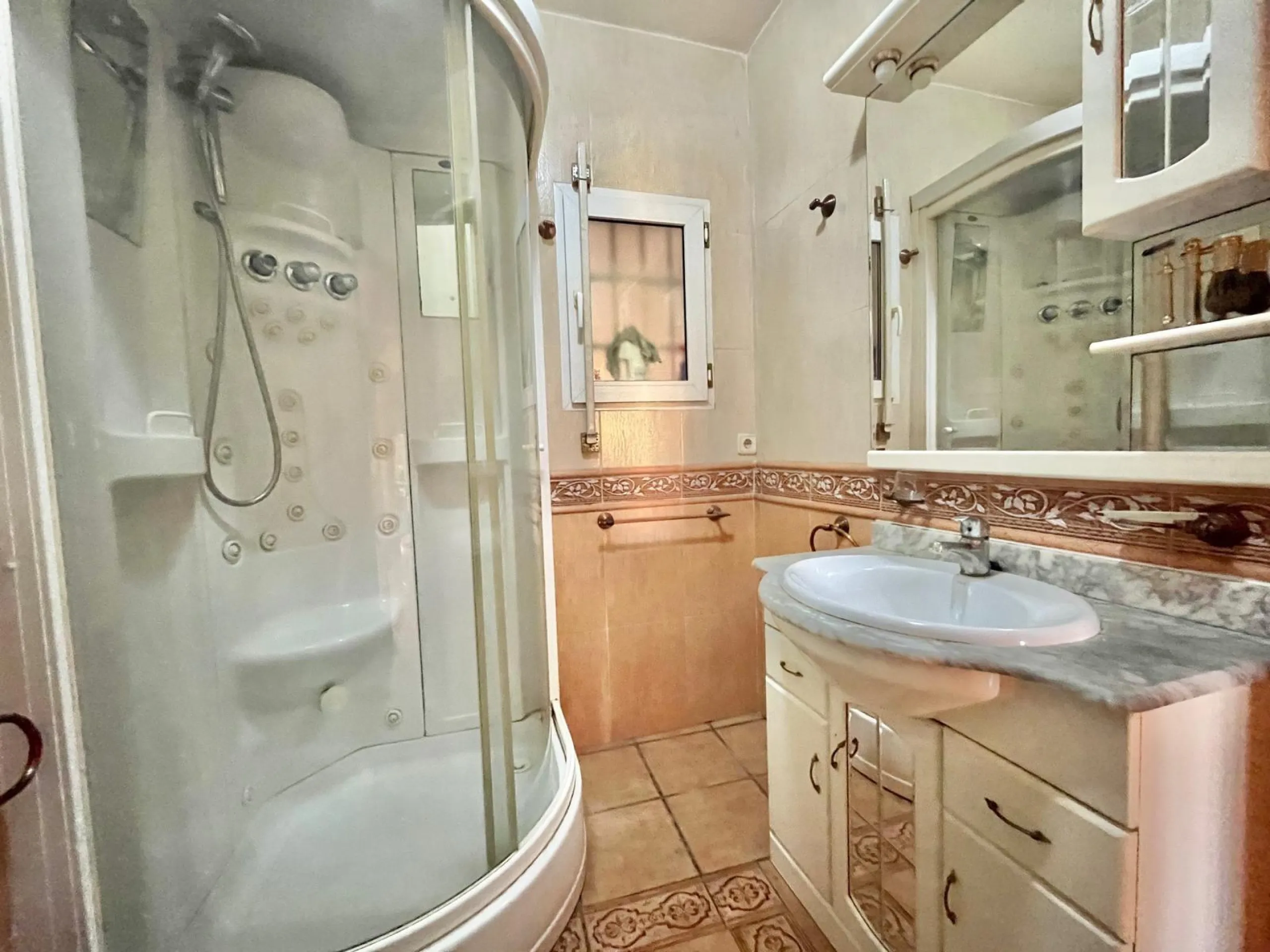 Detached Villa with Large Private Plot in Los Balcones – Torrevieja