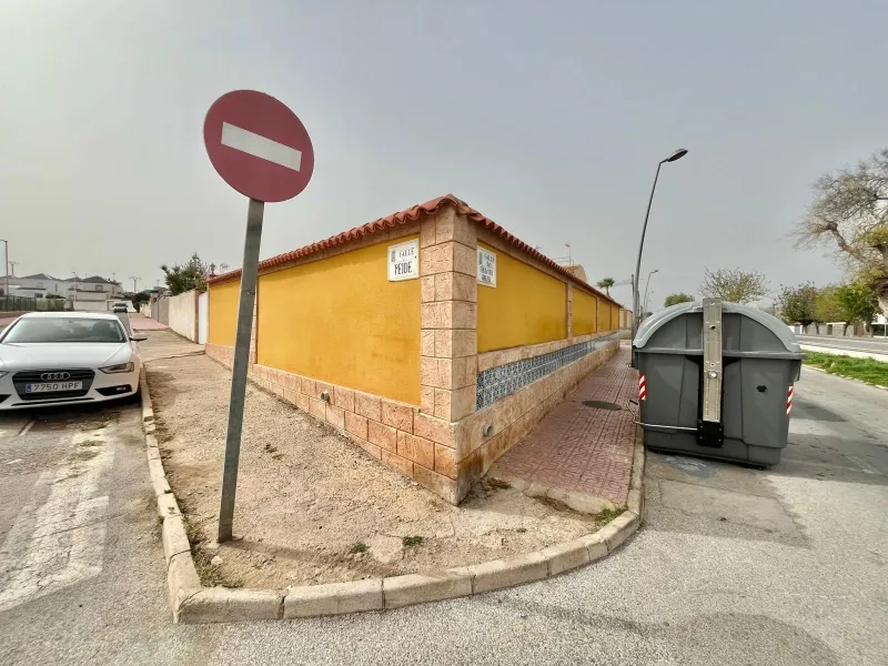 Detached Villa with Large Private Plot in Los Balcones – Torrevieja