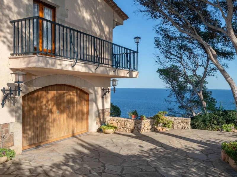 Villa exclusiva en primera línea de mar en Tamariu, Costa Brava