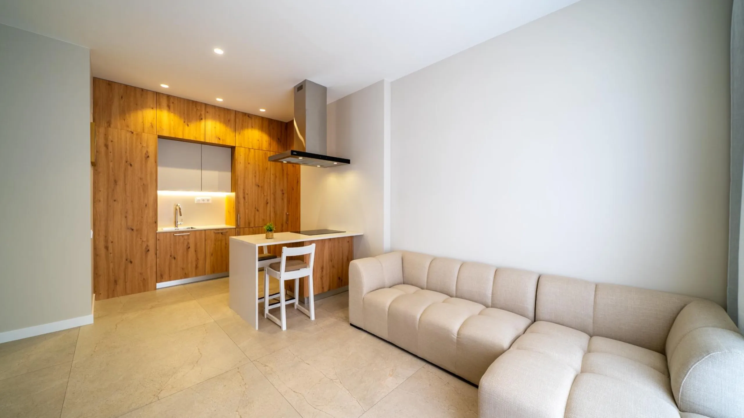 Apartamento moderno en planta baja en Alicante
