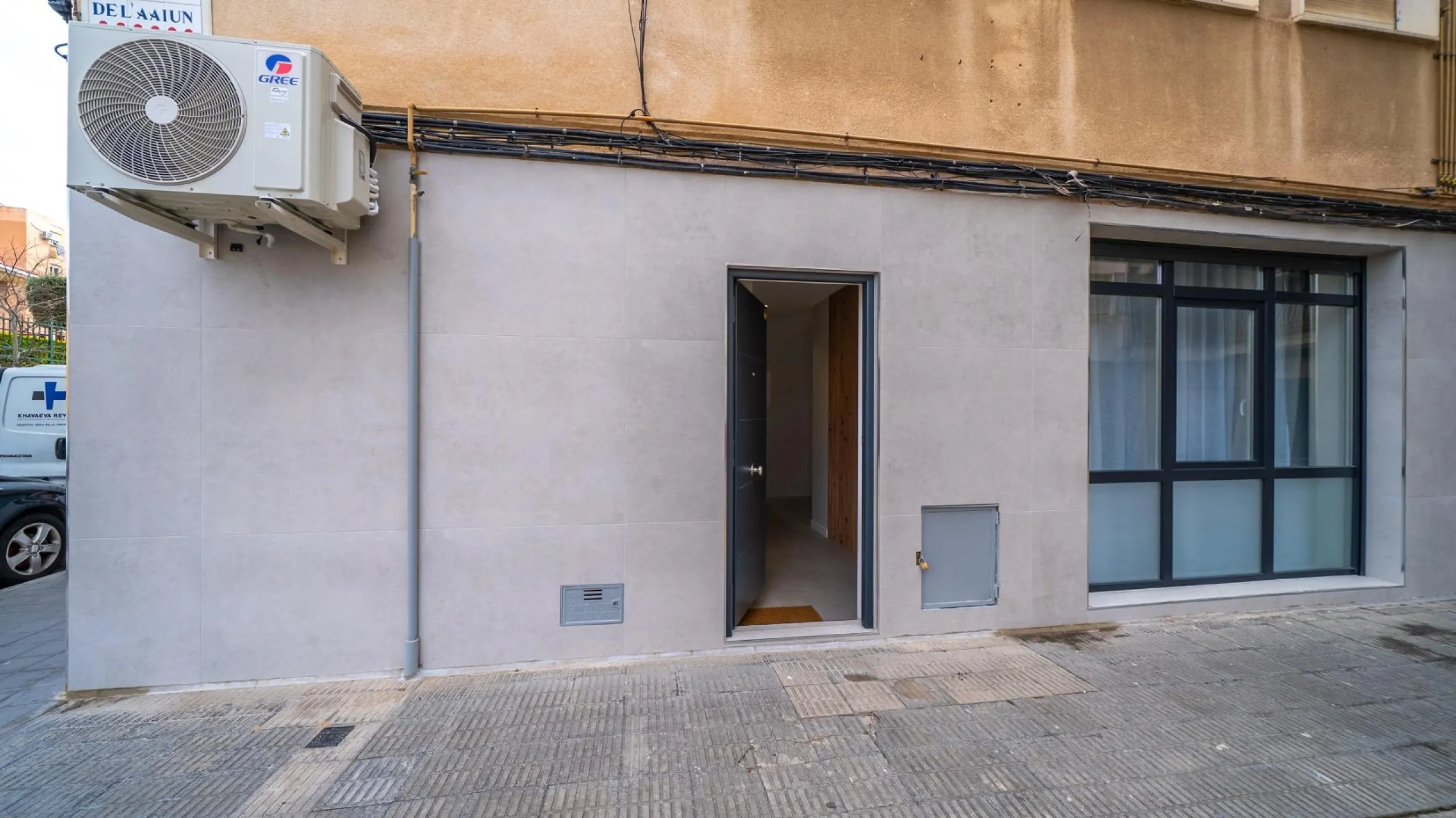 Apartamento moderno en planta baja en Alicante