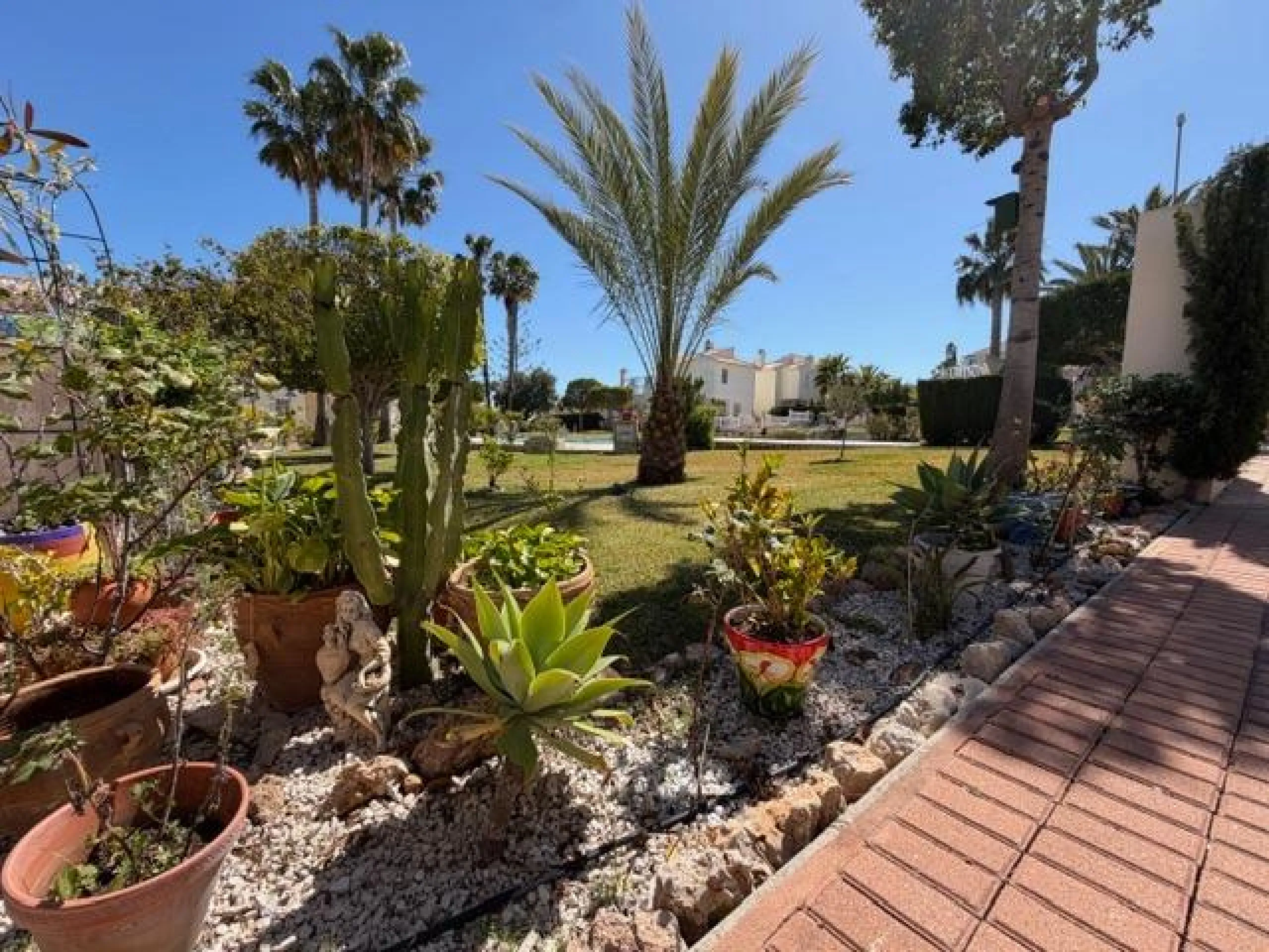 Charming Renovated Bungalow in La Siesta, Torrevieja