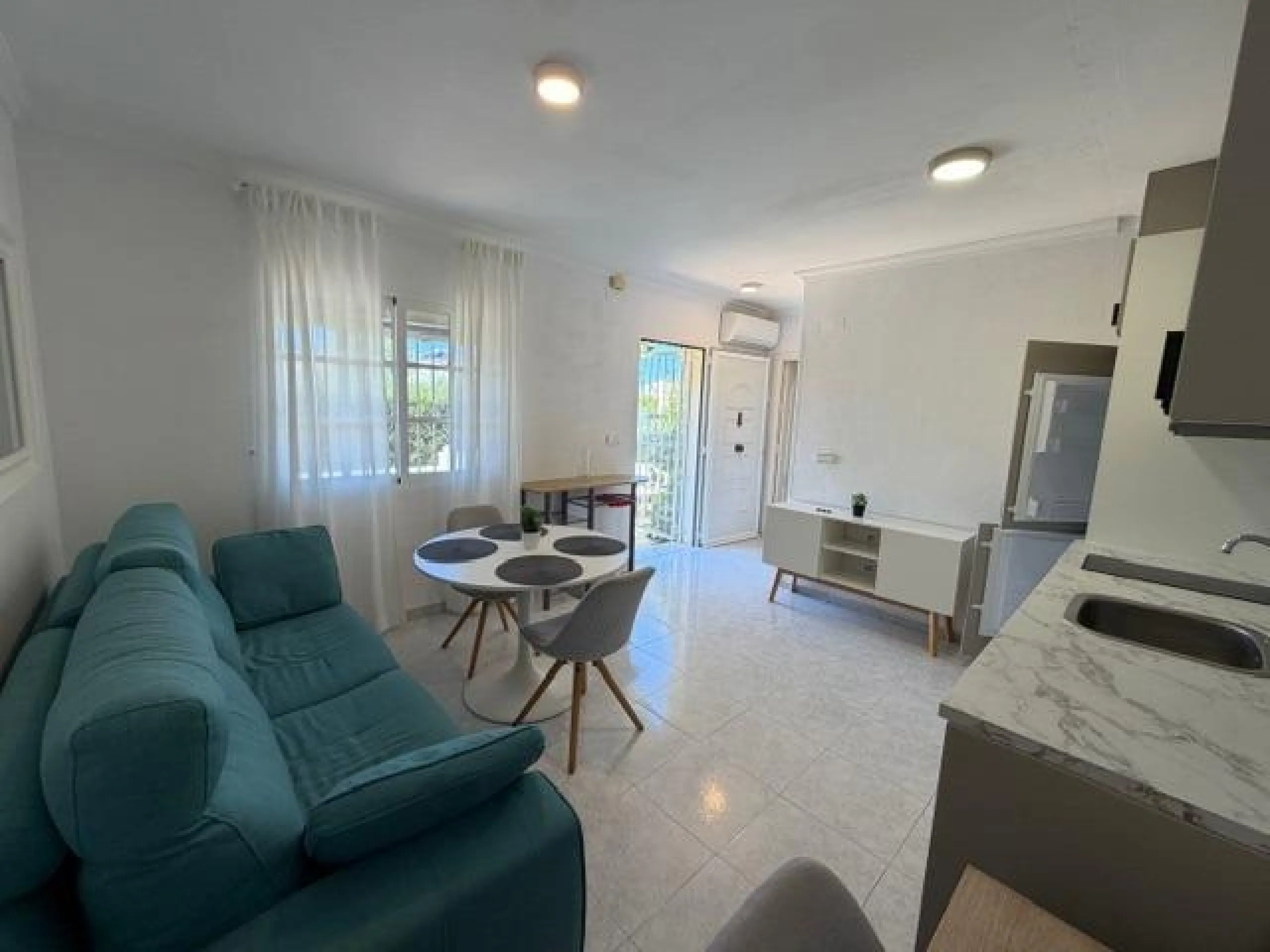 Charming Renovated Bungalow in La Siesta, Torrevieja