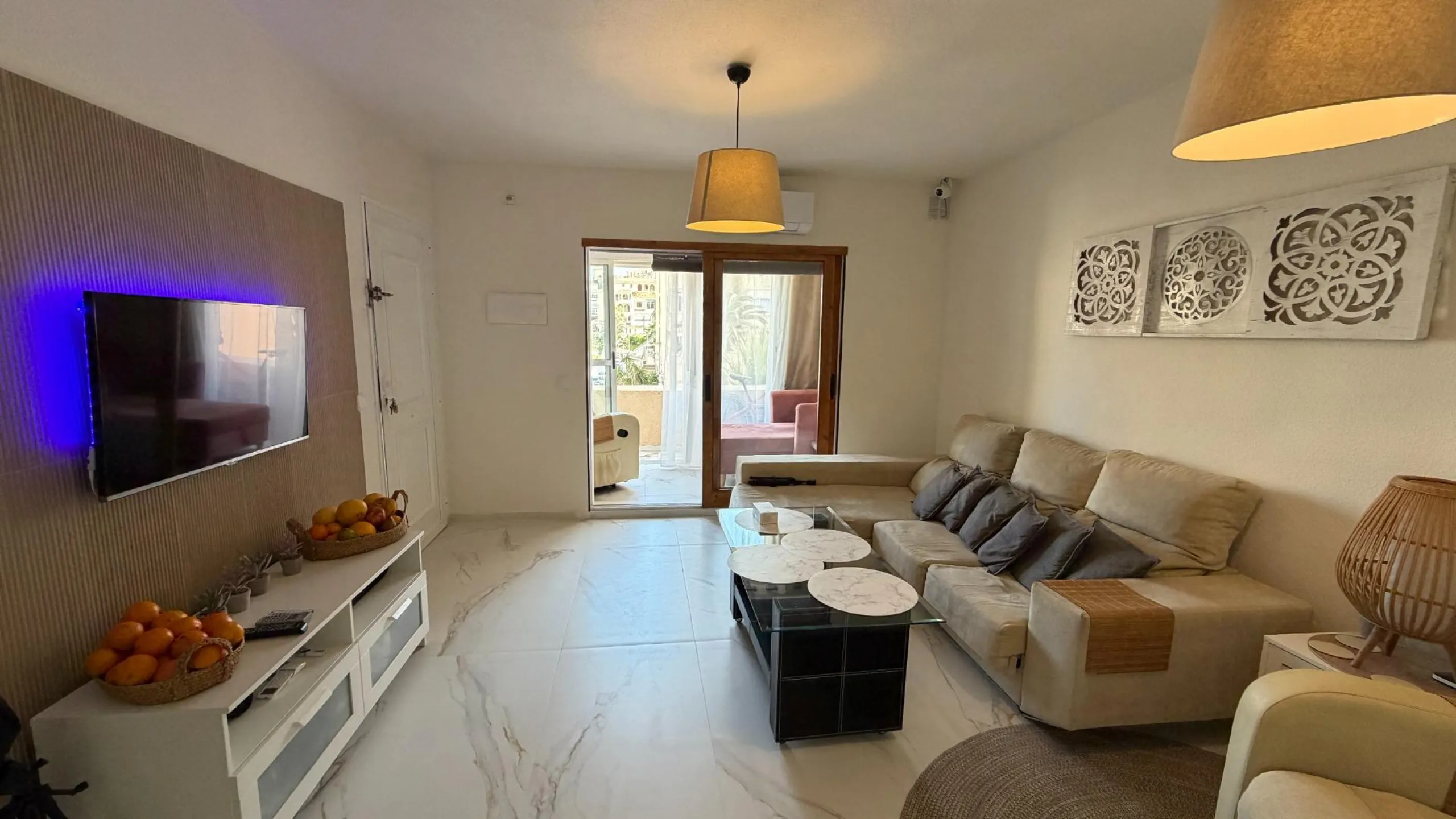 Acogedor apartamento cerca del mar con orientación sur y licencia turística — a solo 500 m de la playa La Mata