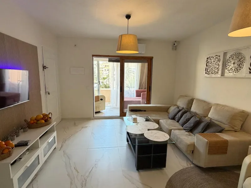 Acogedor apartamento cerca del mar con orientación sur y licencia turística — a solo 500 m de la playa La Mata