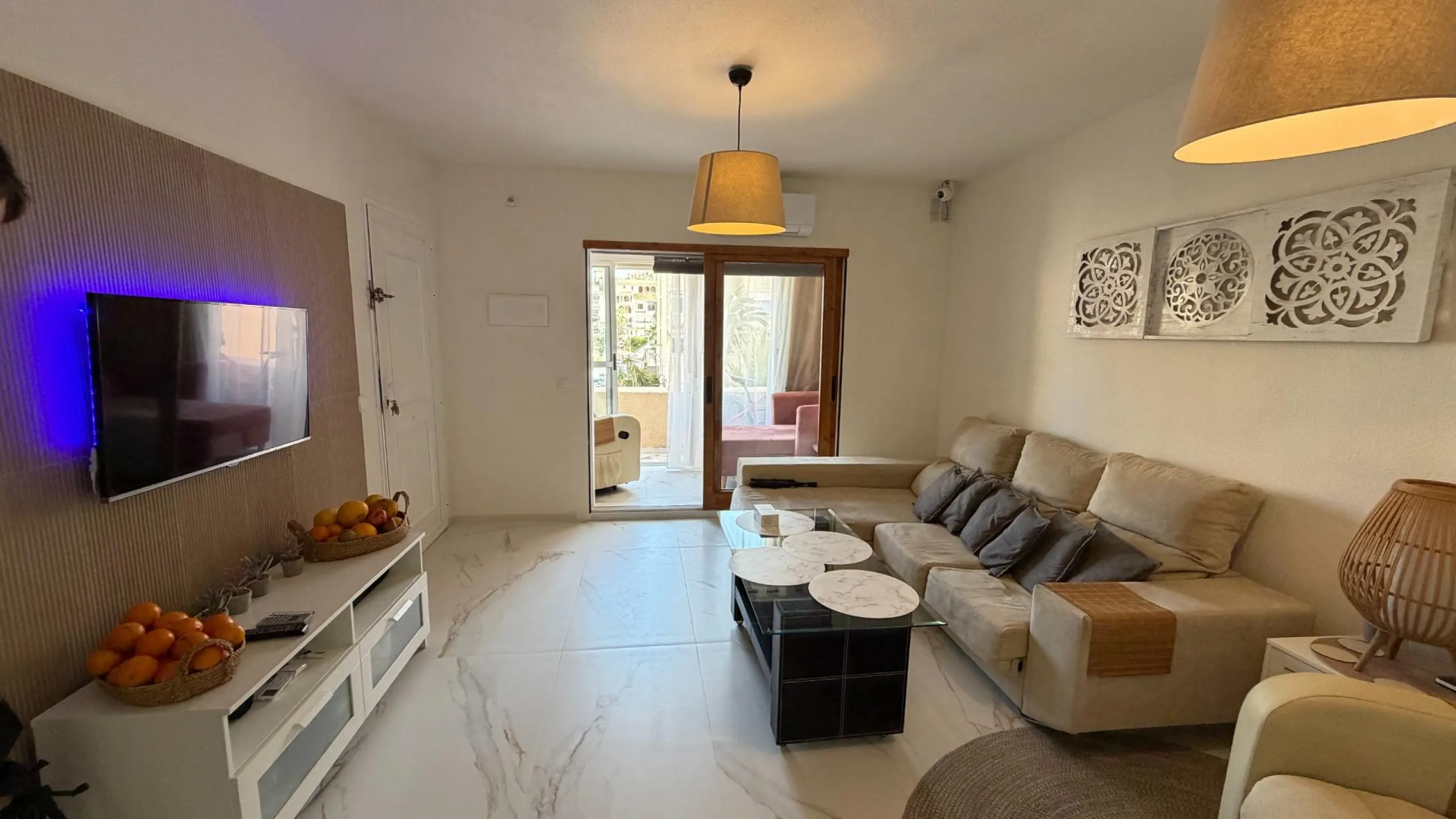 Acogedor apartamento cerca del mar con orientación sur y licencia turística — a solo 500 m de la playa La Mata