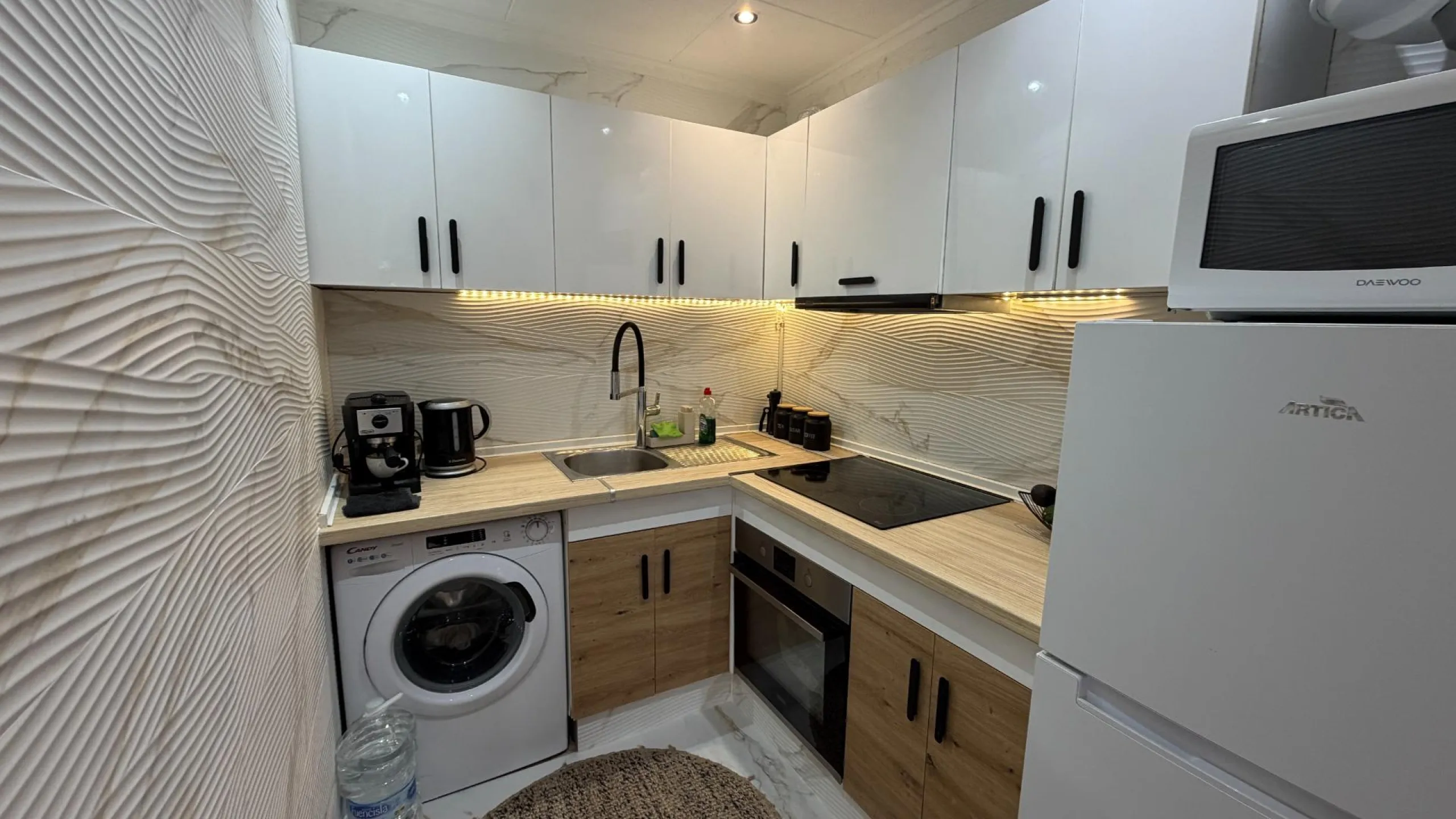 Acogedor apartamento cerca del mar con orientación sur y licencia turística — a solo 500 m de la playa La Mata
