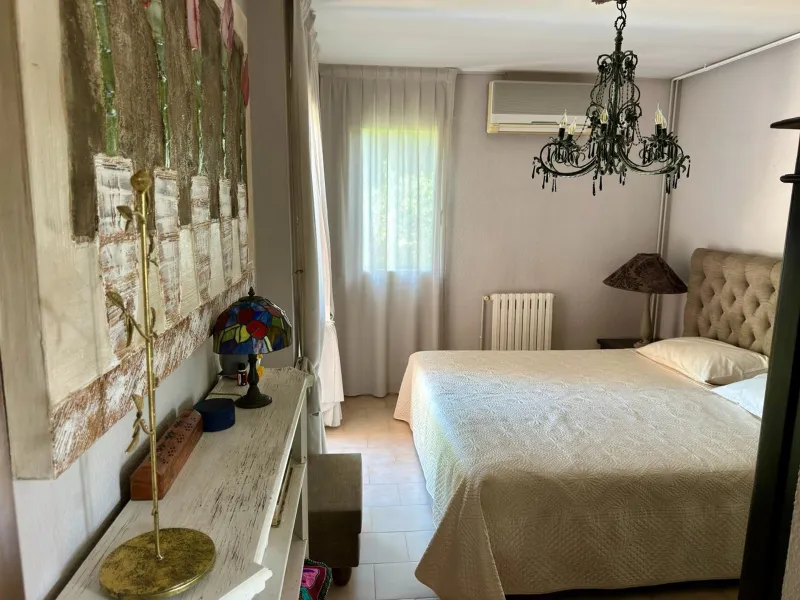 Casa Mediterránea con Jardín y Piscina en Gava Mar, Barcelona
