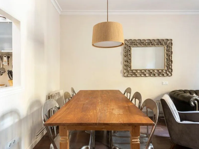 Encantador apartamento con terraza en Sant Antoni, Barcelona