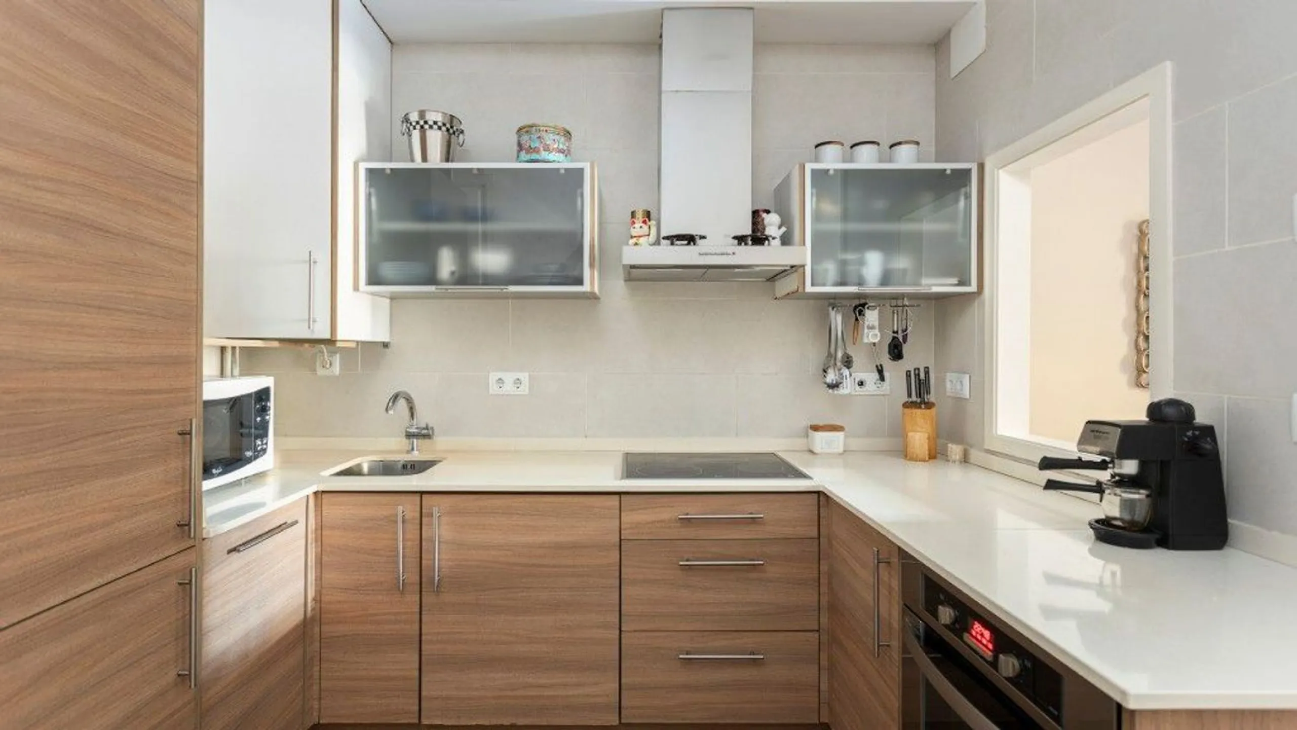 Encantador apartamento con terraza en Sant Antoni, Barcelona