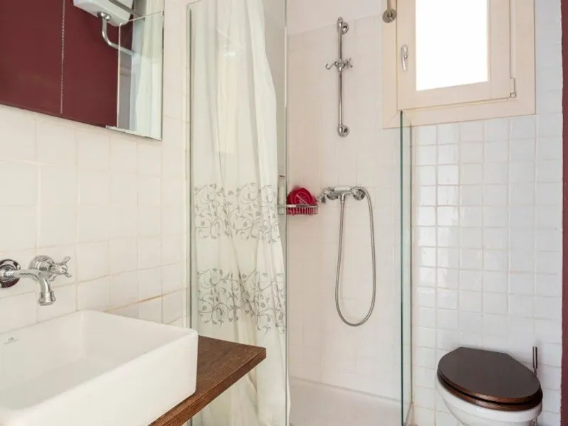 Encantador apartamento con terraza en Sant Antoni, Barcelona