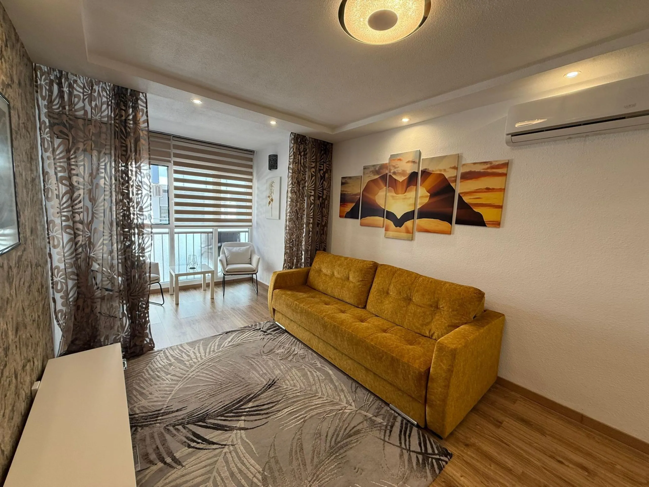 Renovated Apartment Only 200 Meters from Playa del Cura with Pool