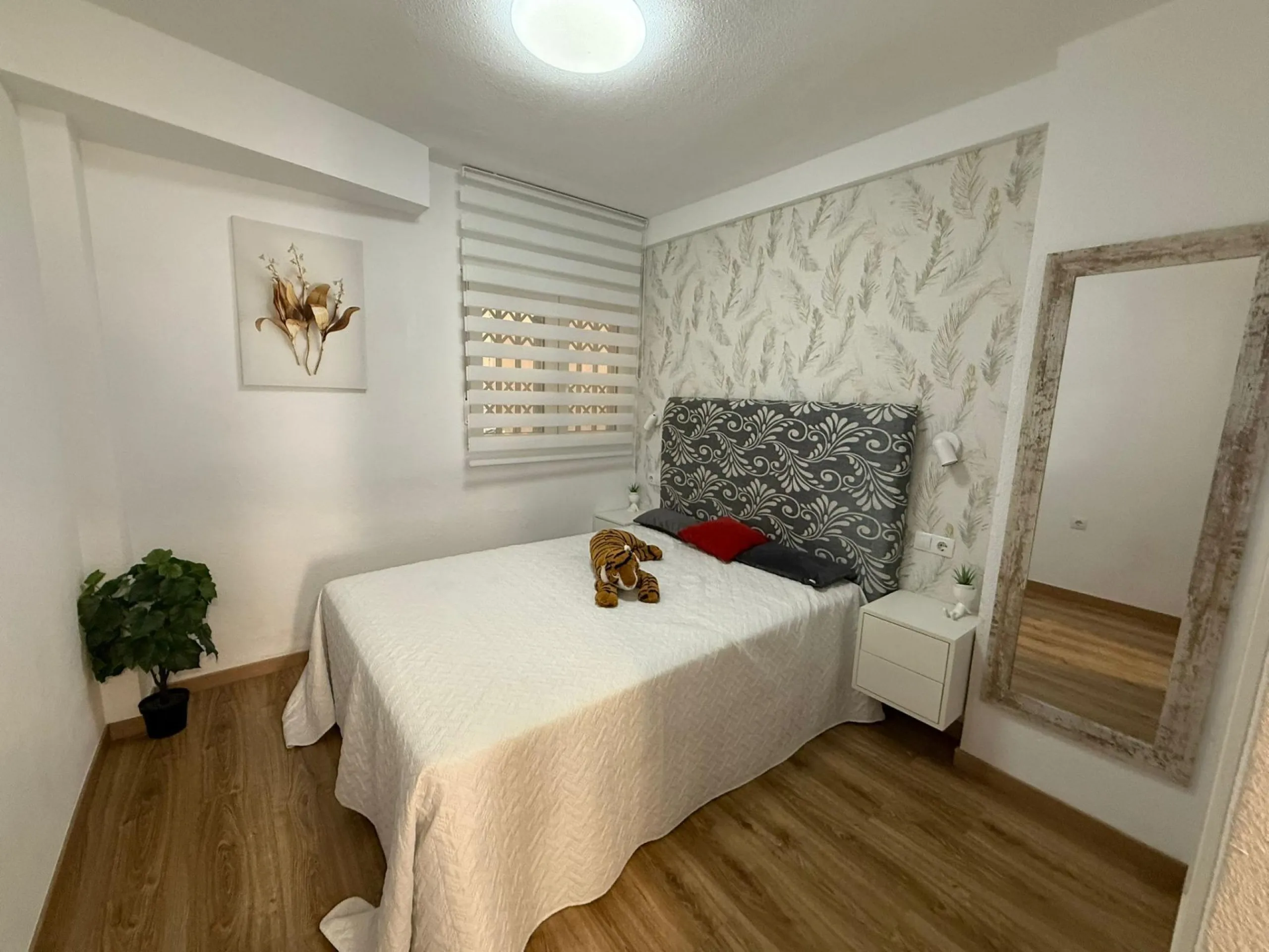 Renovated Apartment Only 200 Meters from Playa del Cura with Pool