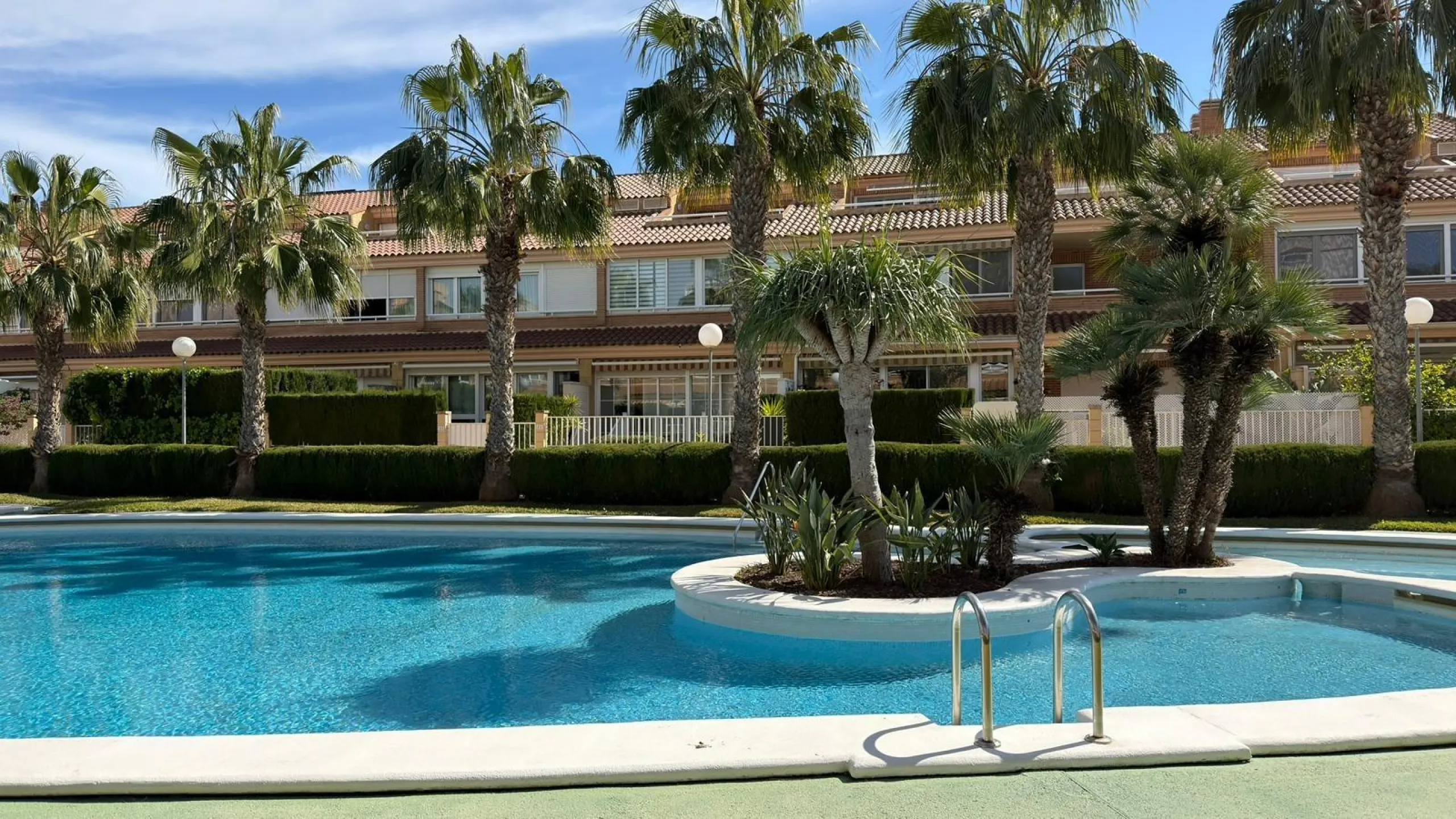 spectacular Bungalow Renovated в Playa de San Juan