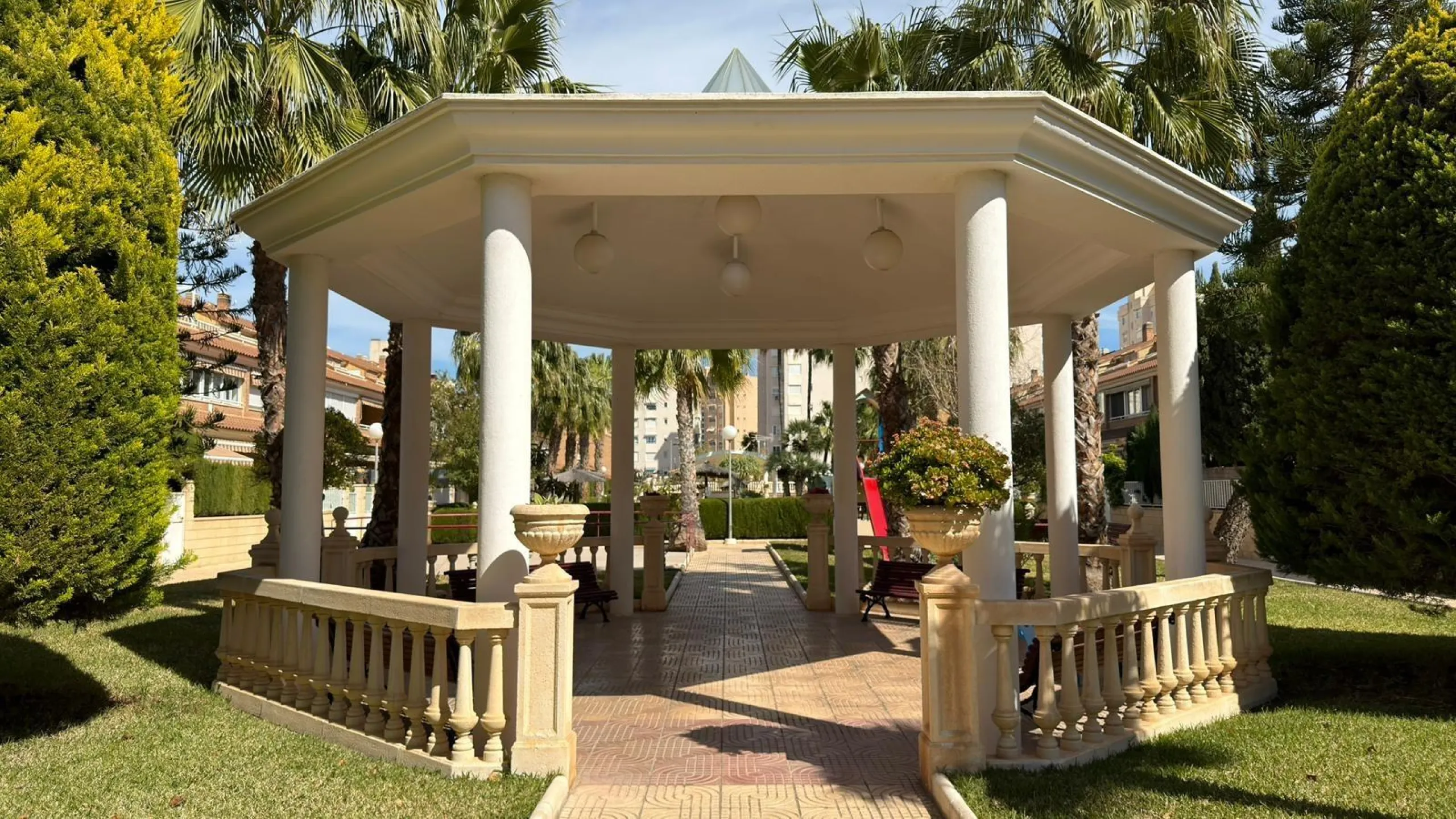 spectacular Bungalow Renovated в Playa de San Juan