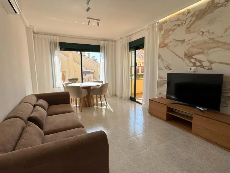 REFORMED APARTMENT IN LOMAS DE CAMPOAMOR WITH COMMUNITY POOL. 2 BED. 2 BATHS. AREA 83 M2.