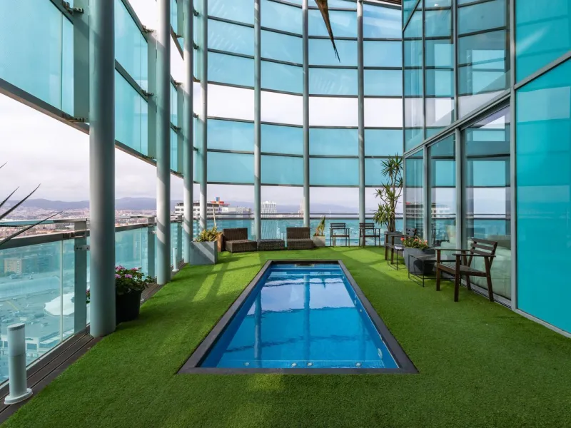 Ático en altura con terraza panorámica en Diagonal Mar, Barcelona