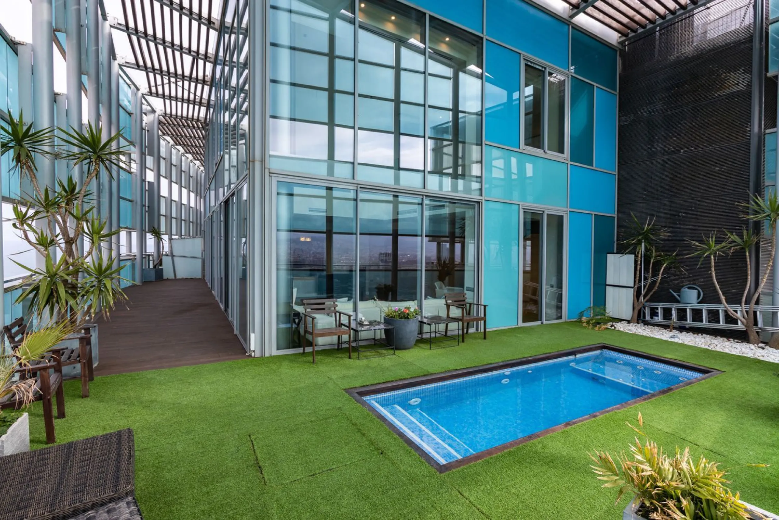 Ático en altura con terraza panorámica en Diagonal Mar, Barcelona