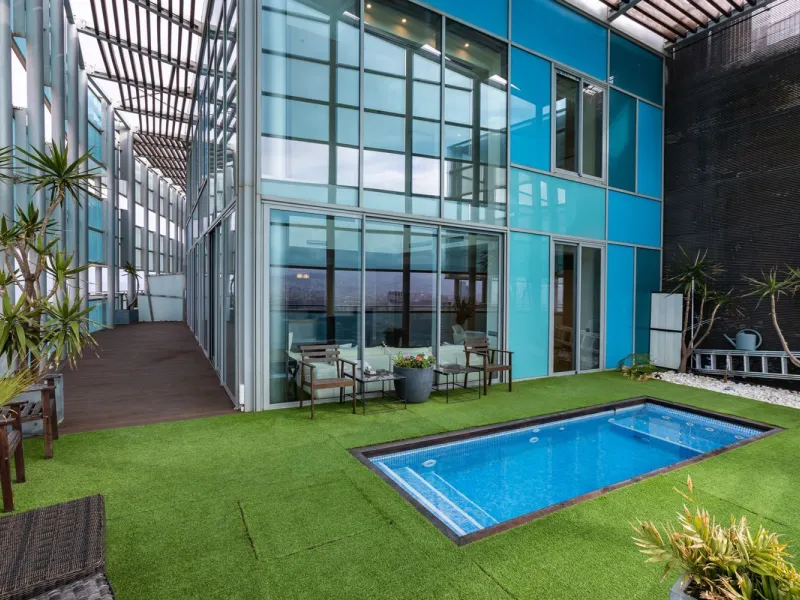 Ático en altura con terraza panorámica en Diagonal Mar, Barcelona