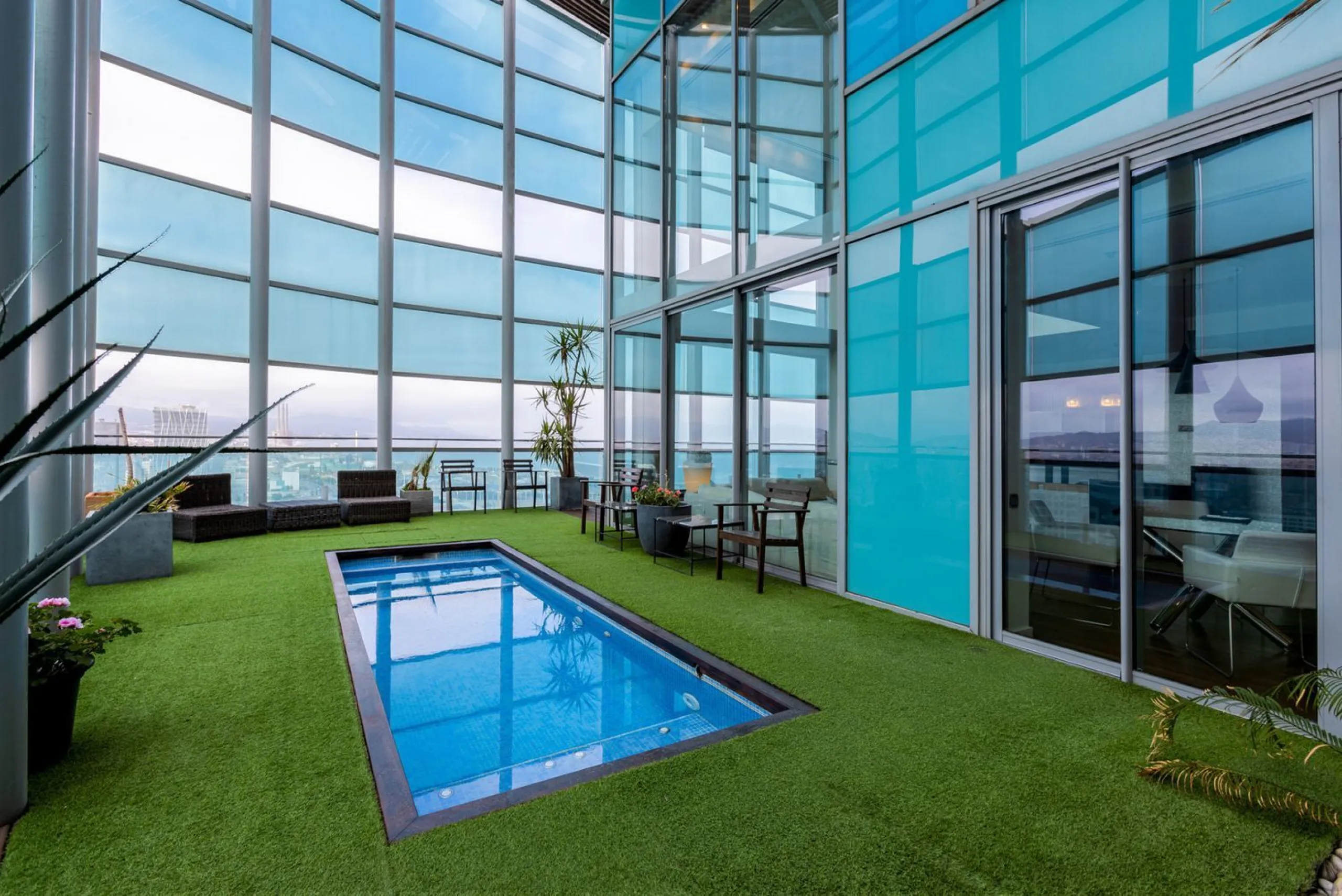 Ático en altura con terraza panorámica en Diagonal Mar, Barcelona