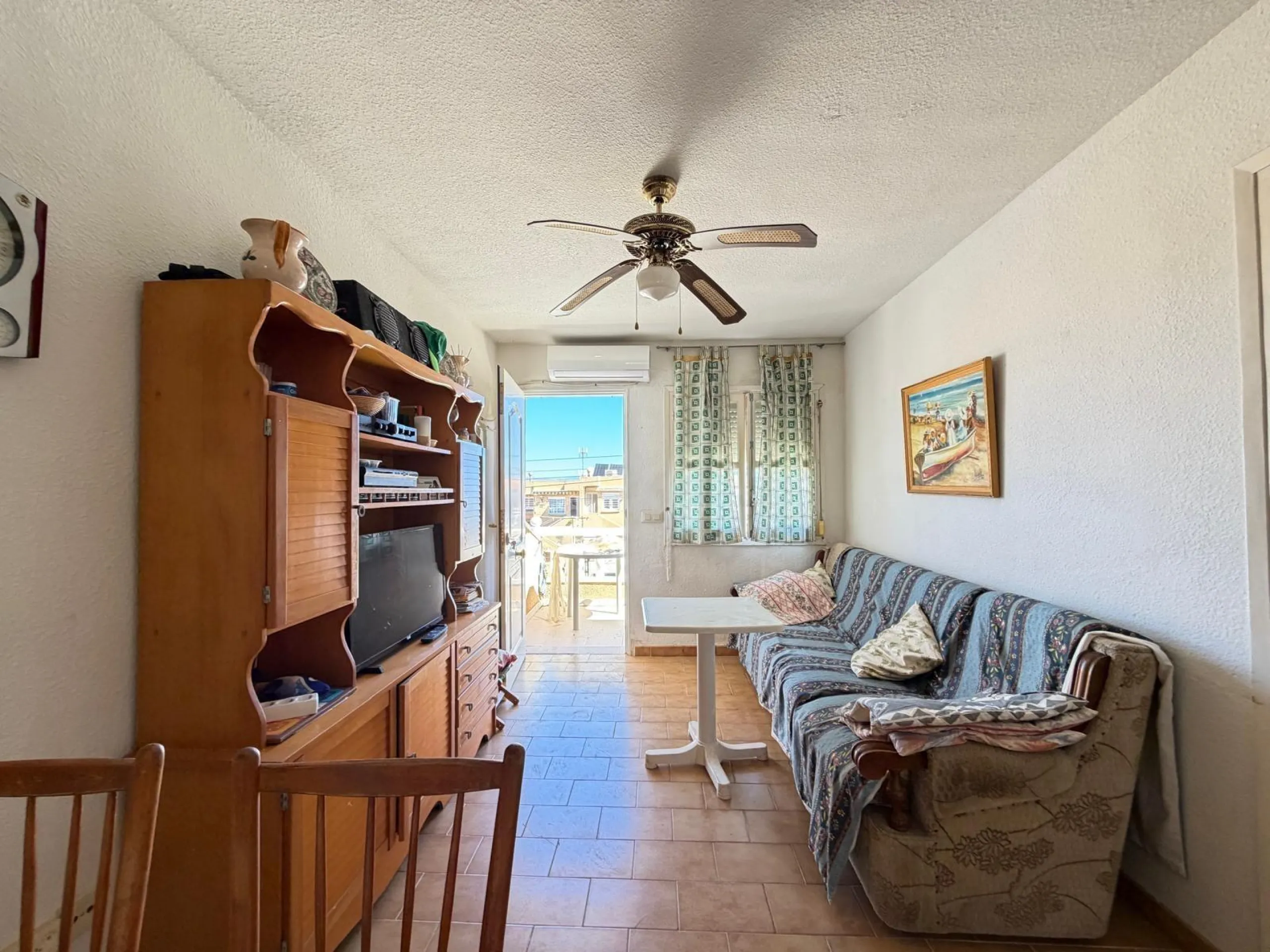 ADOSADO CON VISTAS PANORAMICAS AL MAR Y MONTAÑA CON GARAJE EN GRAN ALACANT (SANTA POLA) 3 DORM. 2 BAÑOS. SUPERFICIE 78 M2.