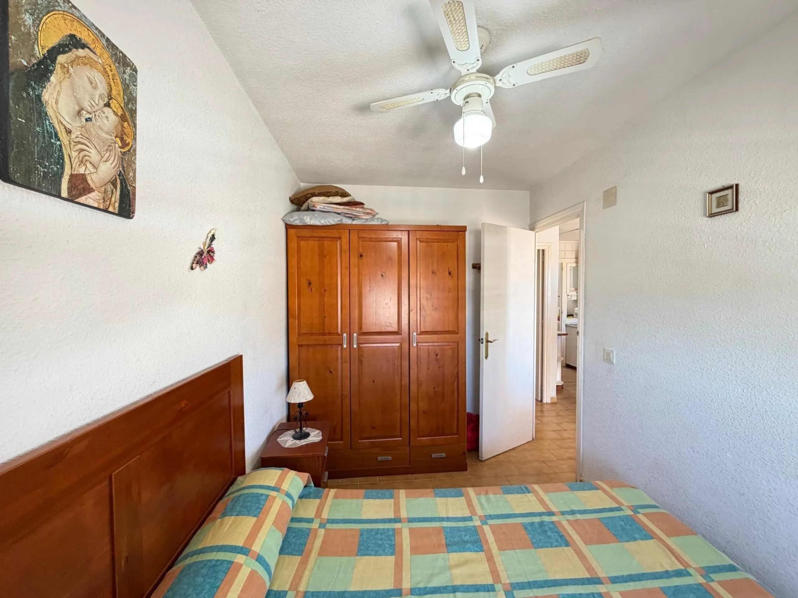 ADOSADO CON VISTAS PANORAMICAS AL MAR Y MONTAÑA CON GARAJE EN GRAN ALACANT (SANTA POLA) 3 DORM. 2 BAÑOS. SUPERFICIE 78 M2.