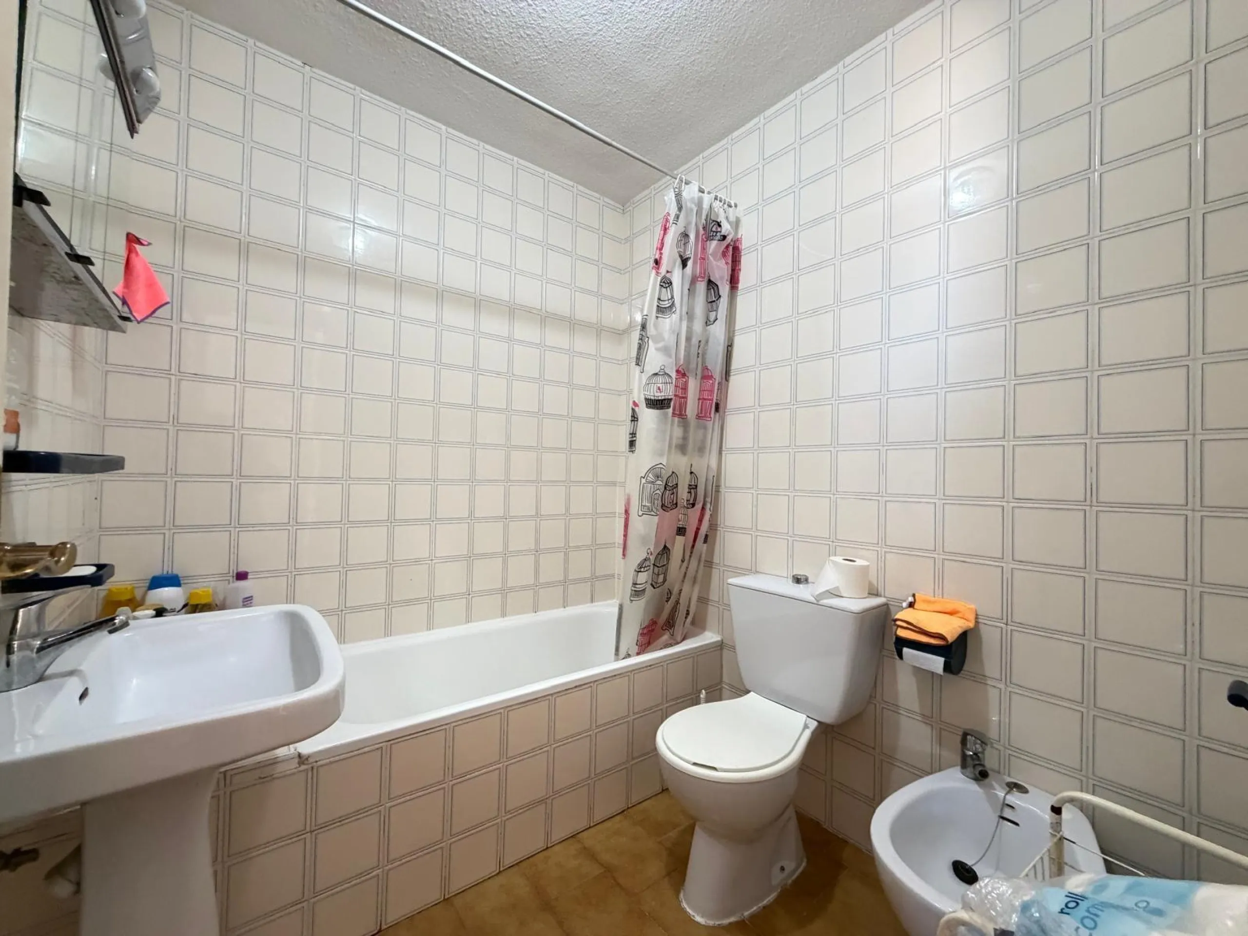 ADOSADO CON VISTAS PANORAMICAS AL MAR Y MONTAÑA CON GARAJE EN GRAN ALACANT (SANTA POLA) 3 DORM. 2 BAÑOS. SUPERFICIE 78 M2.