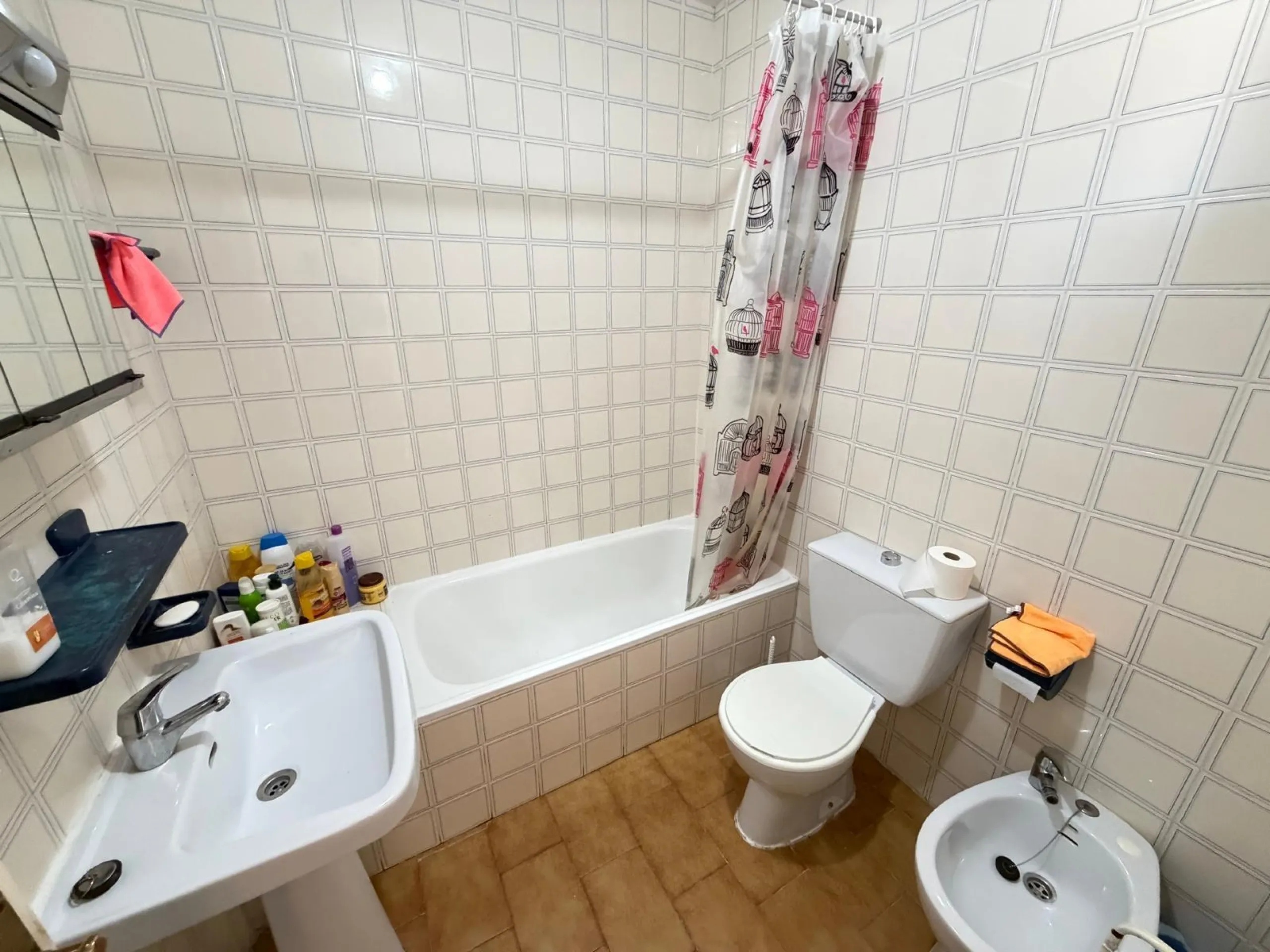 ADOSADO CON VISTAS PANORAMICAS AL MAR Y MONTAÑA CON GARAJE EN GRAN ALACANT (SANTA POLA) 3 DORM. 2 BAÑOS. SUPERFICIE 78 M2.