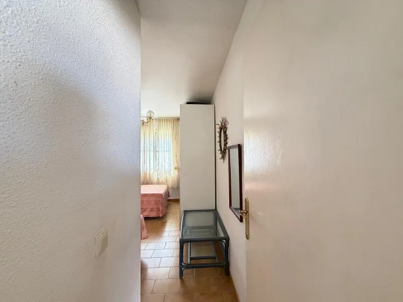 ADOSADO CON VISTAS PANORAMICAS AL MAR Y MONTAÑA CON GARAJE EN GRAN ALACANT (SANTA POLA) 3 DORM. 2 BAÑOS. SUPERFICIE 78 M2.