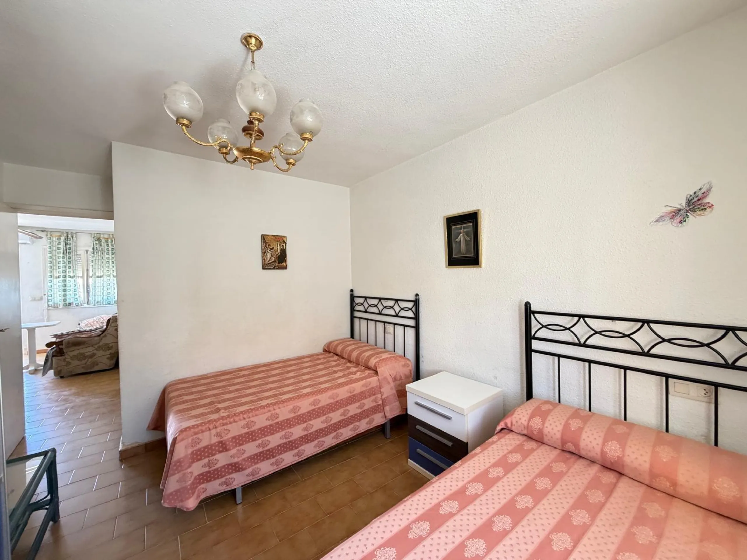 ADOSADO CON VISTAS PANORAMICAS AL MAR Y MONTAÑA CON GARAJE EN GRAN ALACANT (SANTA POLA) 3 DORM. 2 BAÑOS. SUPERFICIE 78 M2.