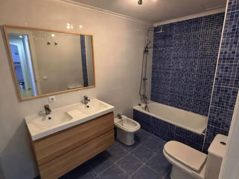 Vollständig renovierte 2-Zimmer-Wohnung – 100 m vom Strand entfernt, San Luis de Sabinillas, Manilva