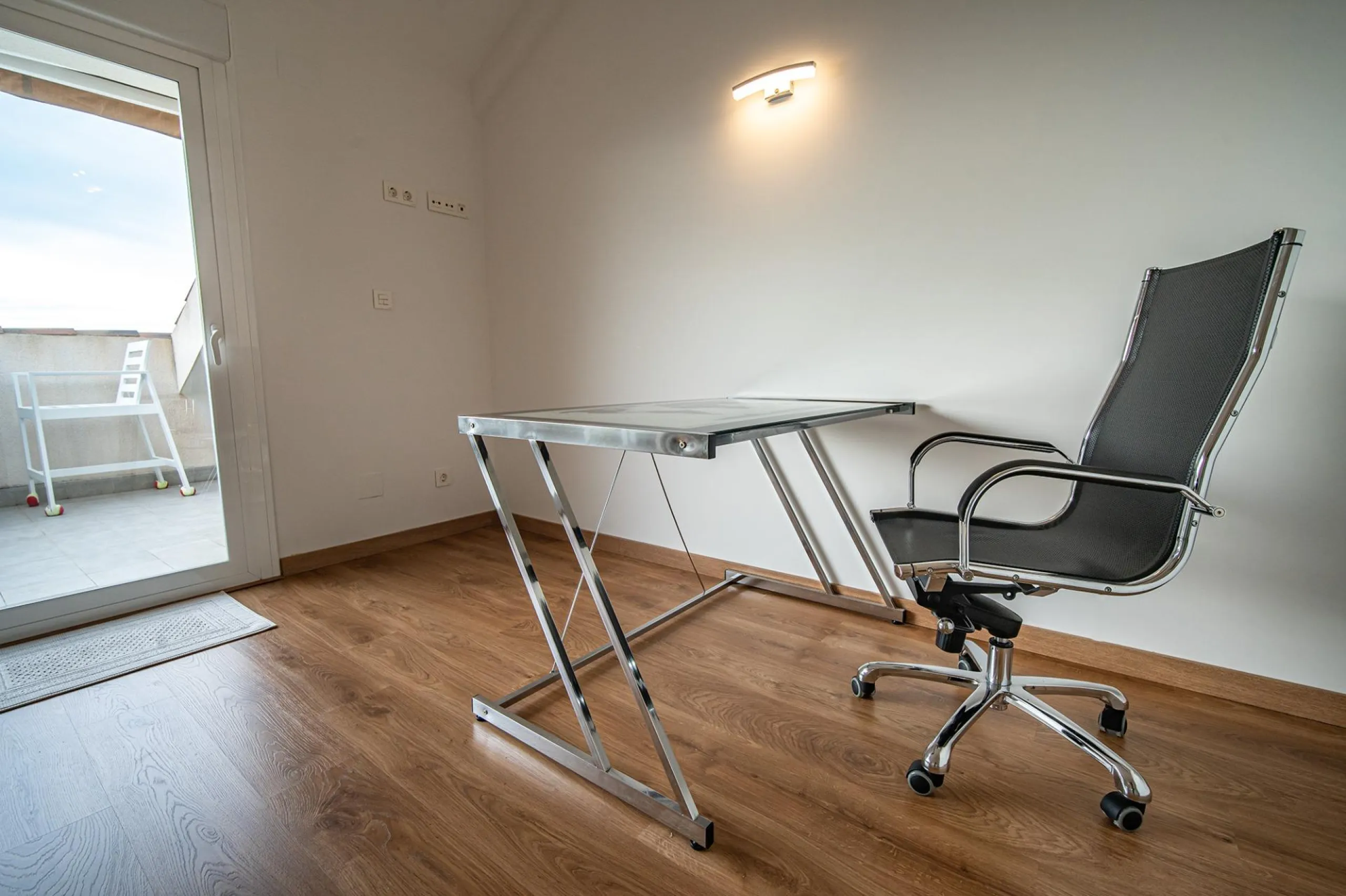 Modern two-storey penthouse in Dehesa de Campoamor: Your new home awaits!