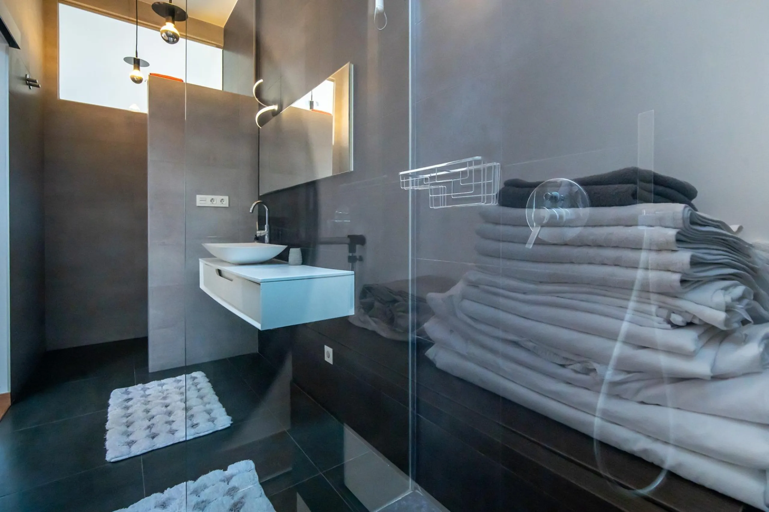 Modern two-storey penthouse in Dehesa de Campoamor: Your new home awaits!