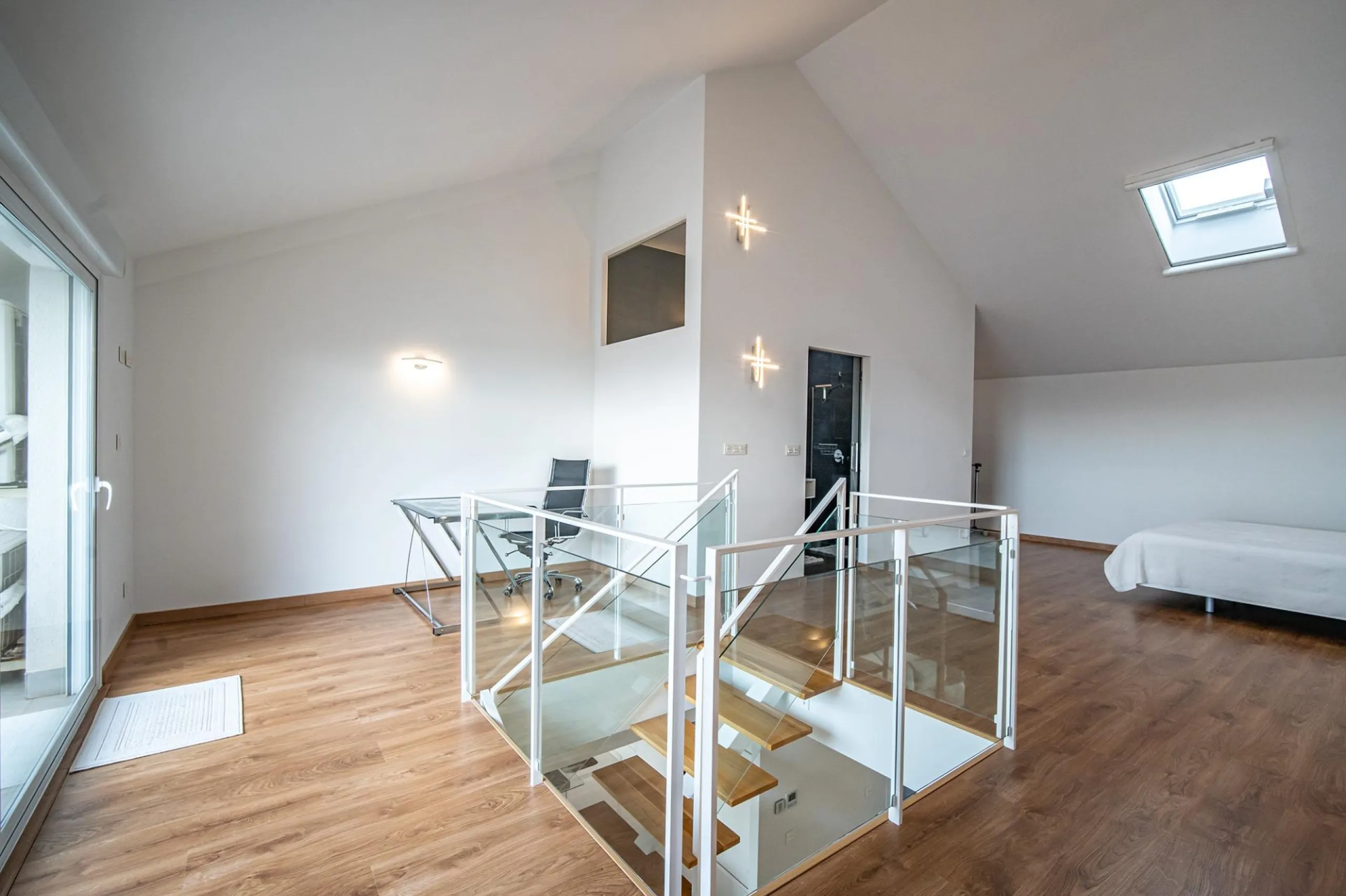 Modern two-storey penthouse in Dehesa de Campoamor: Your new home awaits!