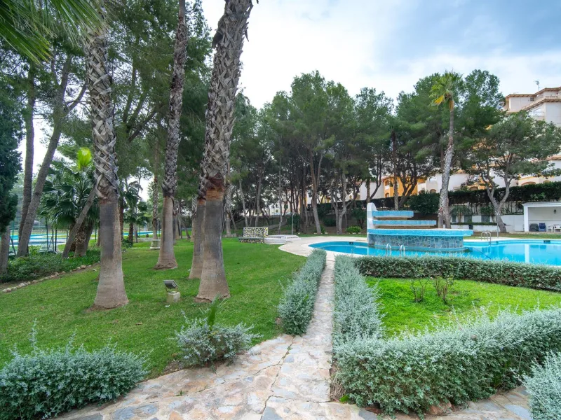 Modern two-storey penthouse in Dehesa de Campoamor: Your new home awaits!