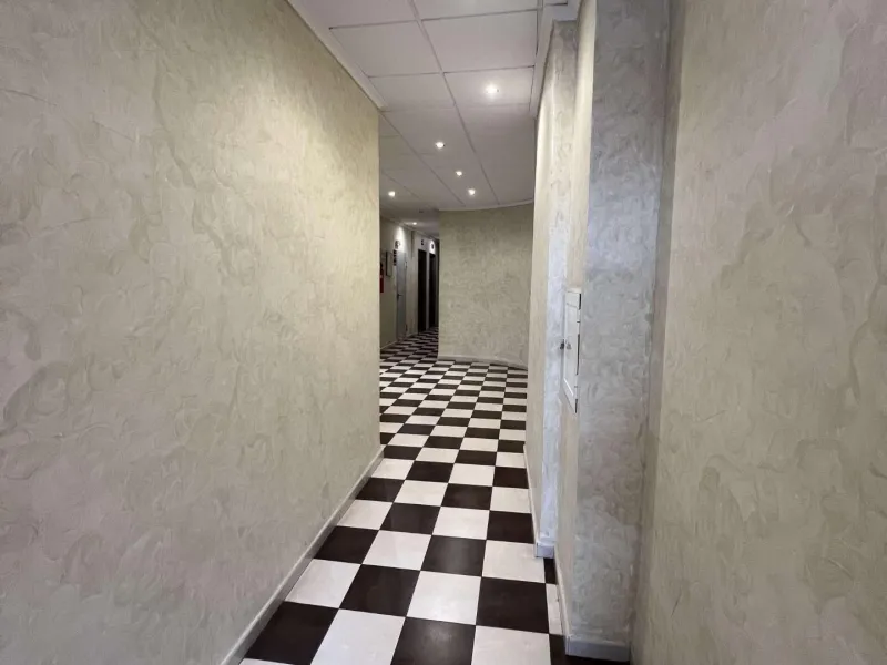 ATICO DE 2 HABITACIONES CON AMPLIA TERRAZA RODEADO DE TODOS LOS SERVICIOS