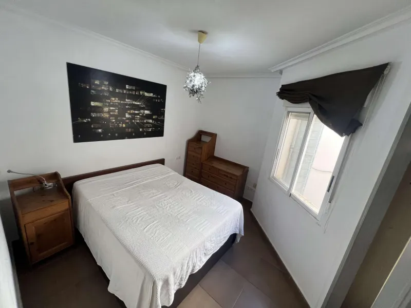 ATICO DE 2 HABITACIONES CON AMPLIA TERRAZA RODEADO DE TODOS LOS SERVICIOS