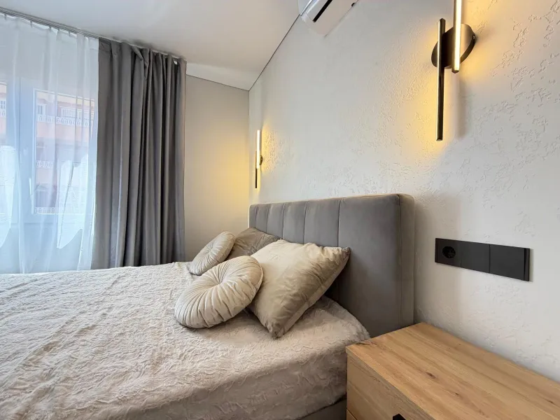 TOTALLY RENOVATED APARTMENT IN PUNTA PRIMA WITH SEA VIEWS. 3 BEDROOMS. 2 BATHROOMS. WITH A SURFACE AREA OF 91 M2.