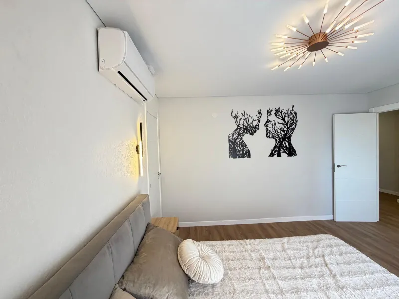 TOTALLY RENOVATED APARTMENT IN PUNTA PRIMA WITH SEA VIEWS. 3 BEDROOMS. 2 BATHROOMS. WITH A SURFACE AREA OF 91 M2.