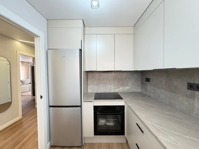 TOTALLY RENOVATED APARTMENT IN PUNTA PRIMA WITH SEA VIEWS. 3 BEDROOMS. 2 BATHROOMS. WITH A SURFACE AREA OF 91 M2.