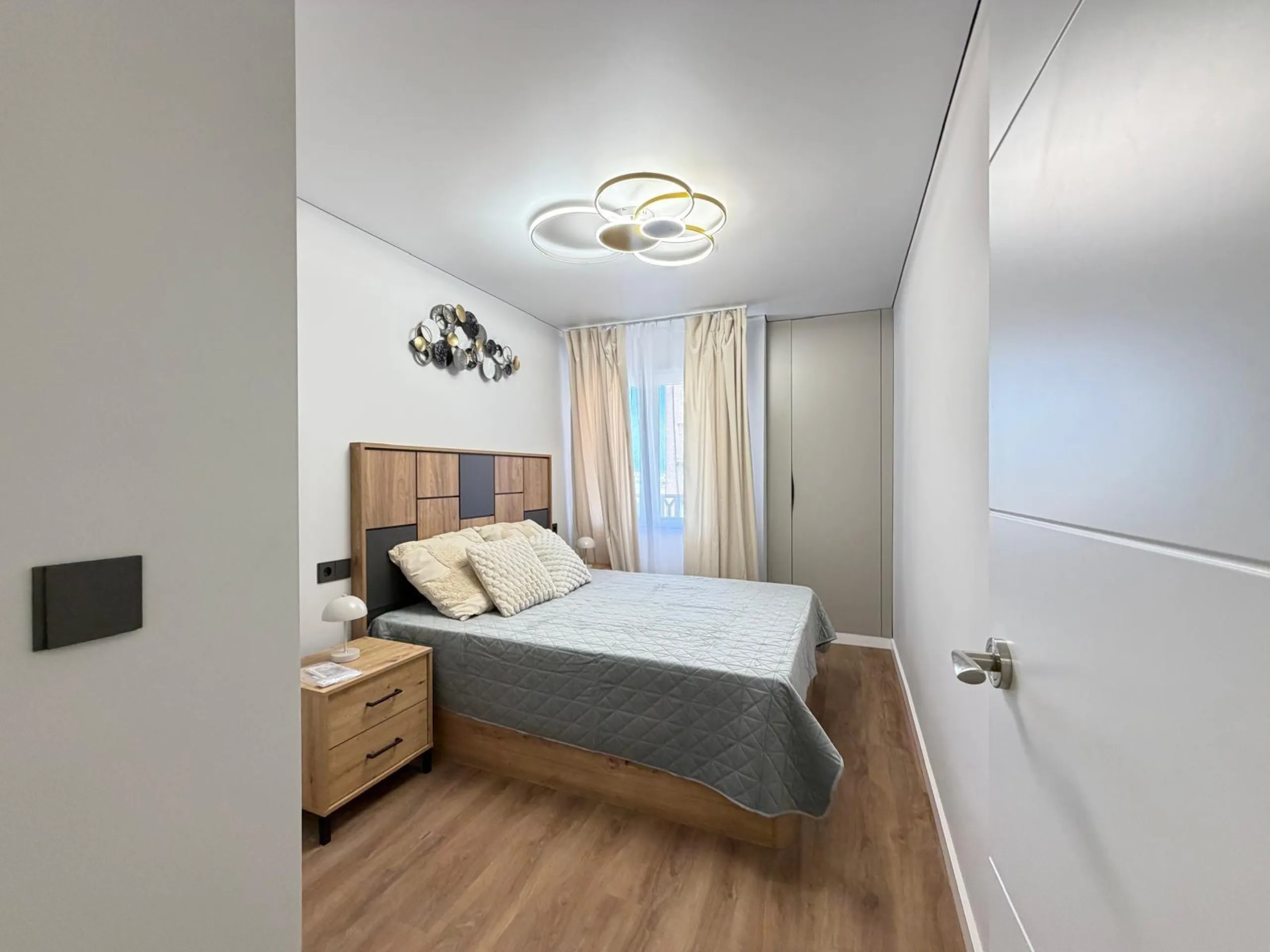 TOTALLY RENOVATED APARTMENT IN PUNTA PRIMA WITH SEA VIEWS. 3 BEDROOMS. 2 BATHROOMS. WITH A SURFACE AREA OF 91 M2.
