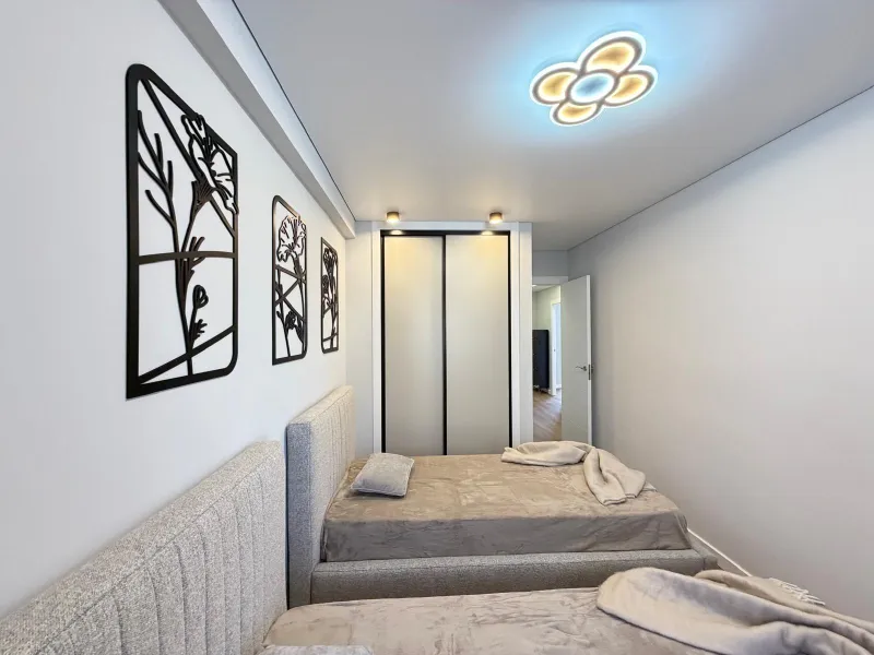 TOTALLY RENOVATED APARTMENT IN PUNTA PRIMA WITH SEA VIEWS. 3 BEDROOMS. 2 BATHROOMS. WITH A SURFACE AREA OF 91 M2.