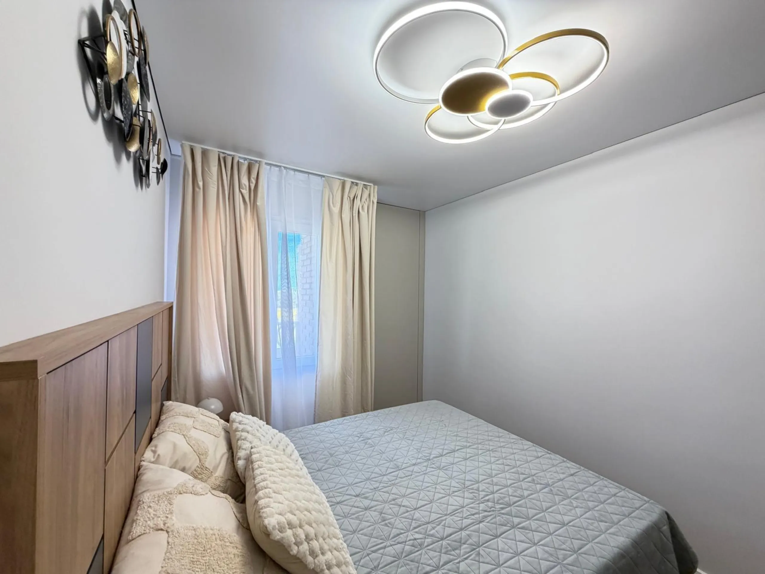 TOTALLY RENOVATED APARTMENT IN PUNTA PRIMA WITH SEA VIEWS. 3 BEDROOMS. 2 BATHROOMS. WITH A SURFACE AREA OF 91 M2.