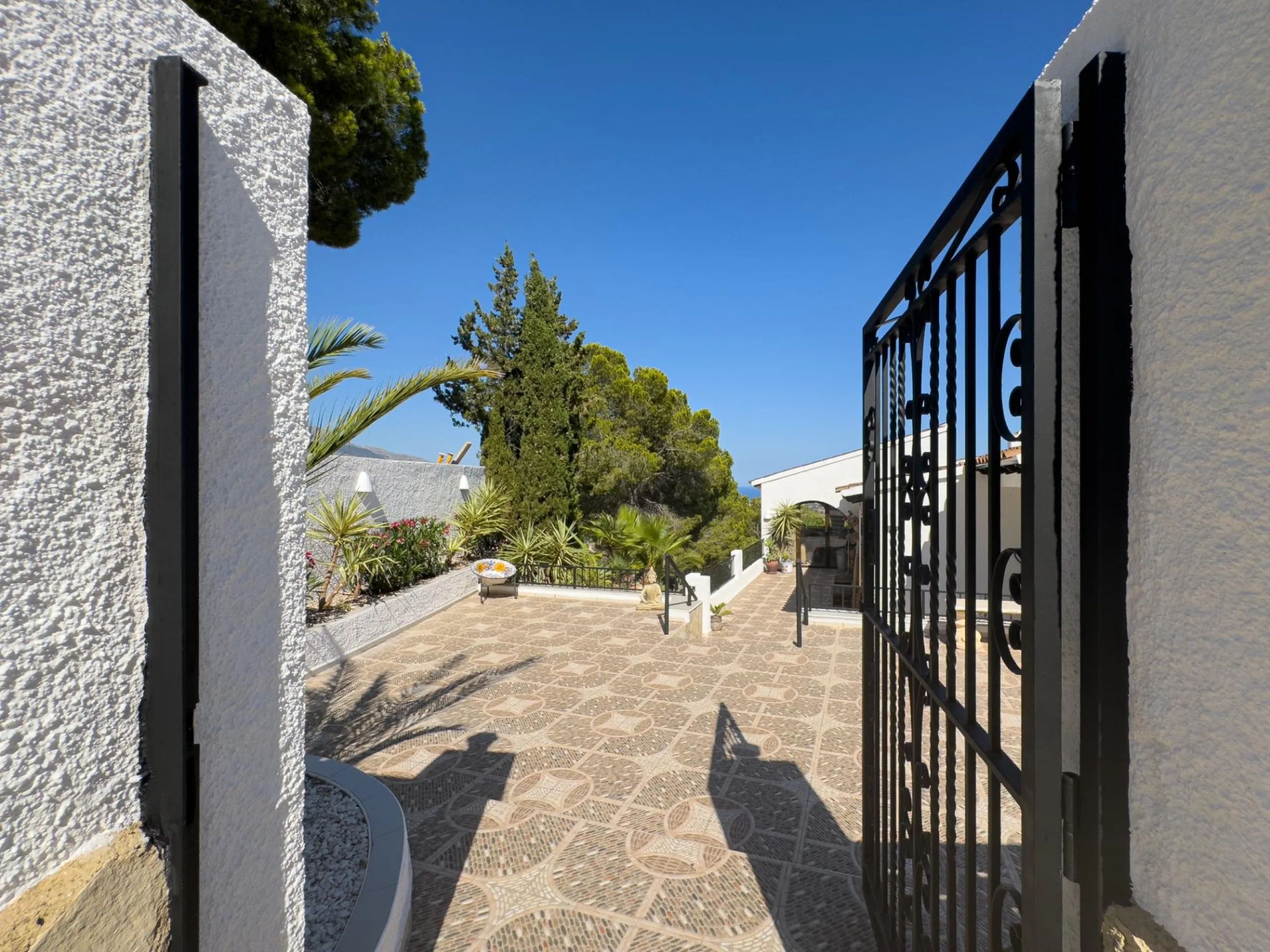 Beautiful villa with panoramic sea views in La Nucia