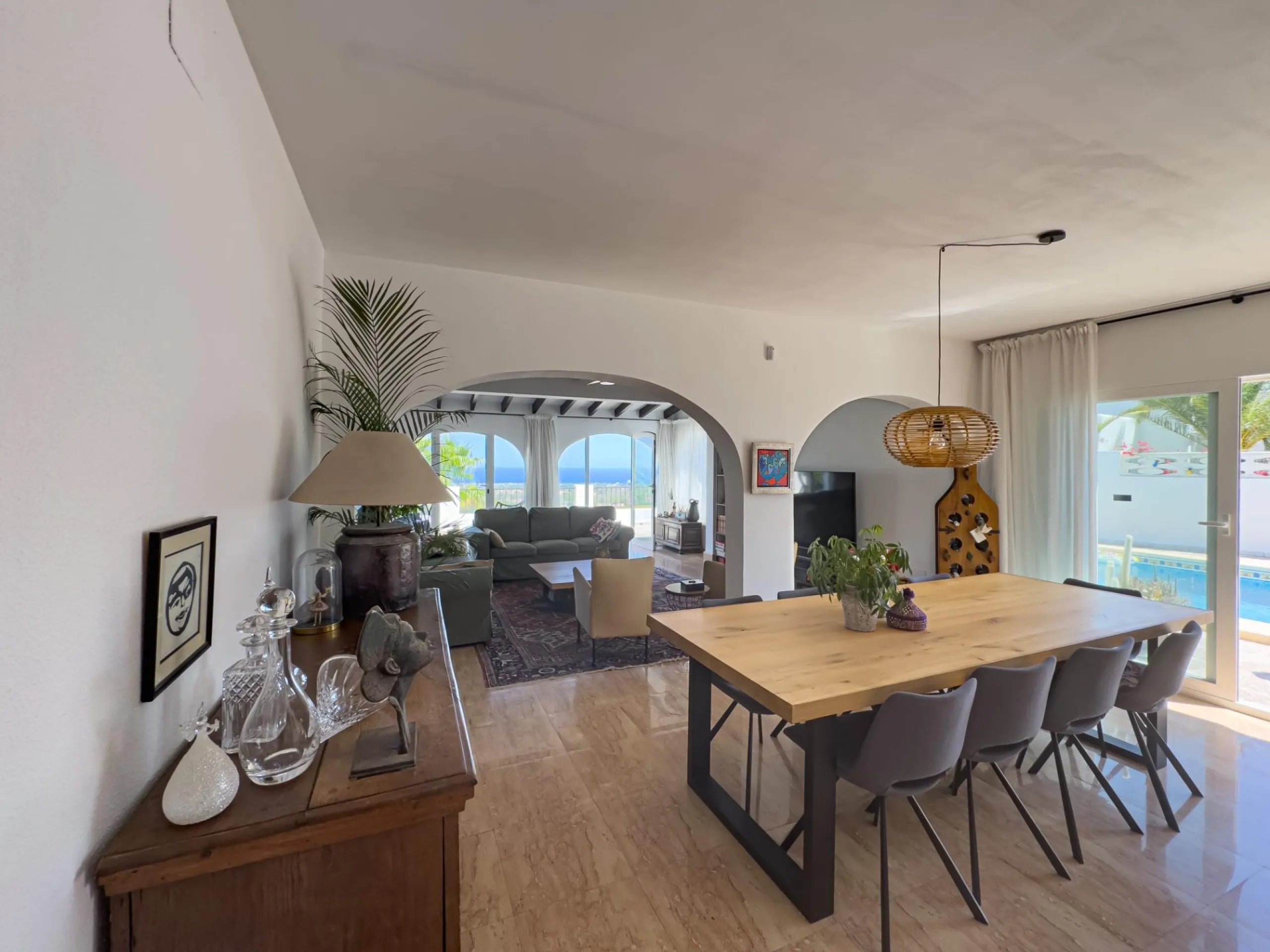 Beautiful villa with panoramic sea views in La Nucia